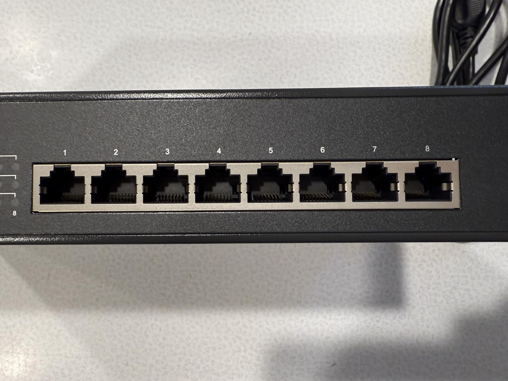 TP-Link TL-SG105MPE | Easy Smart Managed | 4 PoE+ Ports @120W, w/ 1 Uplink Gigabit Port | QoS, Vlan, IGMP & LAG | Fanless | PoE Auto Recovery | 3 Year Protection customer photo 1