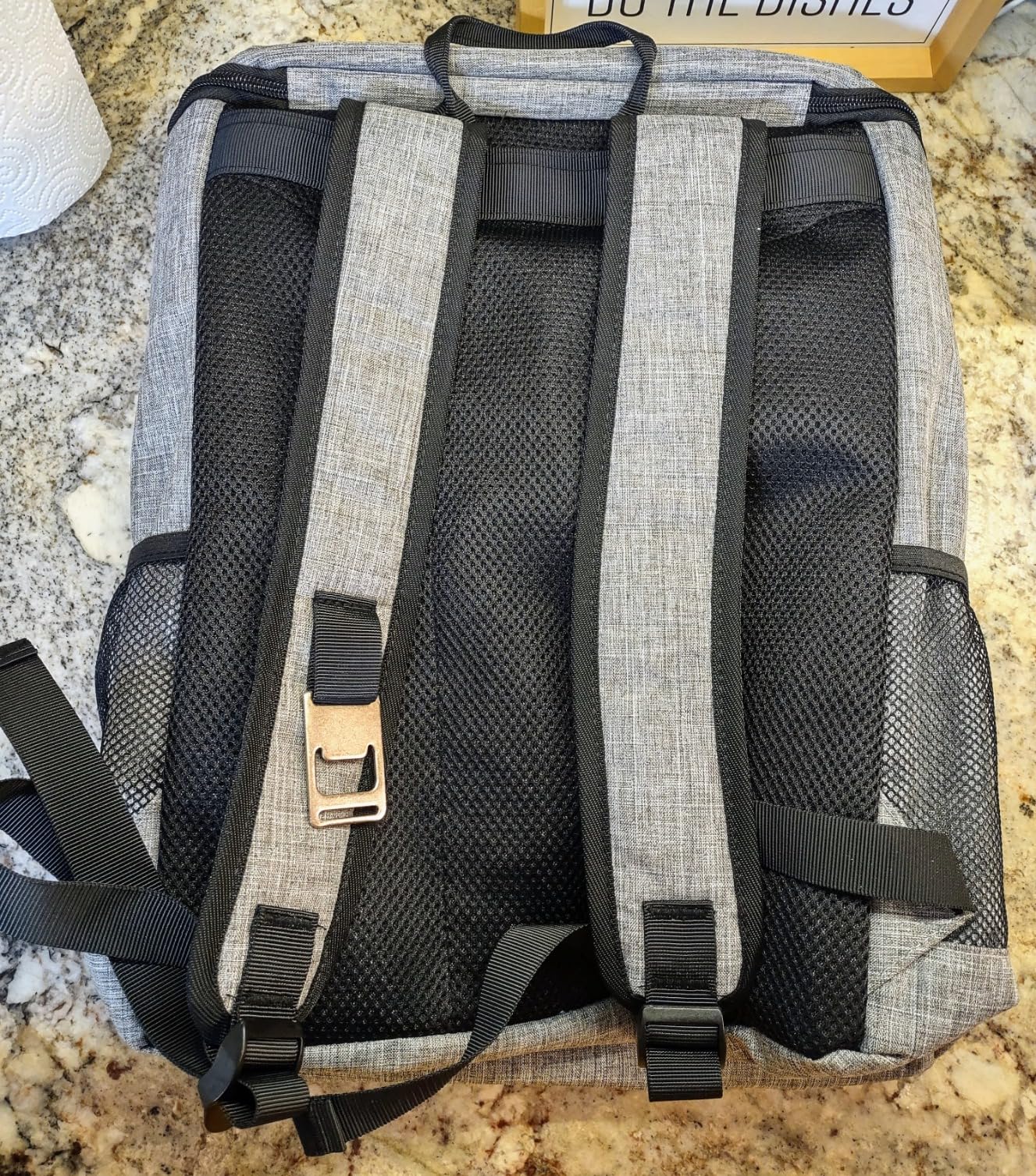 Amazon Basics Insulated Cooler Backpack, Leak-Proof, 30 Can Capacity, Portable Soft Sided Cooler, Keeps Cold for Hours, Gray customer photo 2