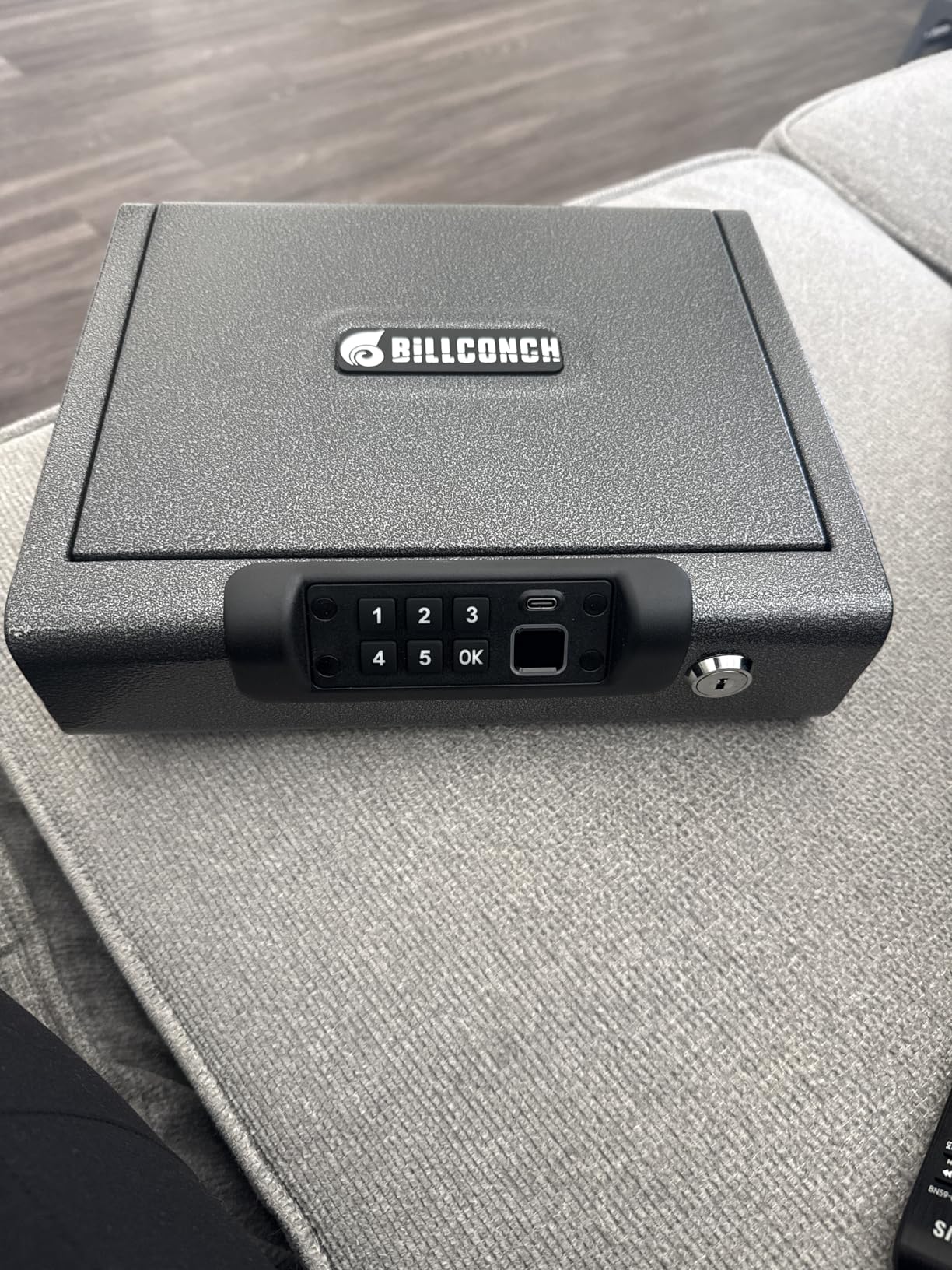 BILLCONCH Gun Safe, Biometric Gun Safe for Pistols, 3 Ways Fingerprint Digital PIN Key Unlock, Smart safe box with Sound, for Cloakroom living room Bedroom Nightstand customer photo 2