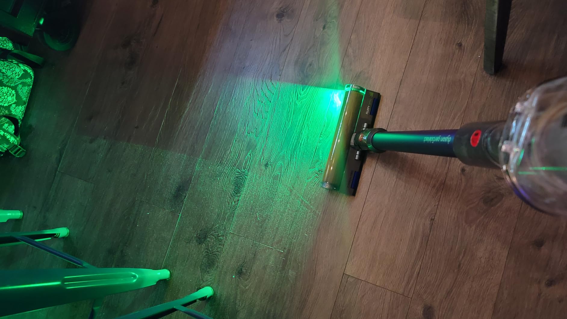 Dyson Gen5detect Cordless Vacuum, 280AW, 3 Power Modes, Up to 70 Minutes, Illumination Reveals dust, HEPA Filtration customer photo 1