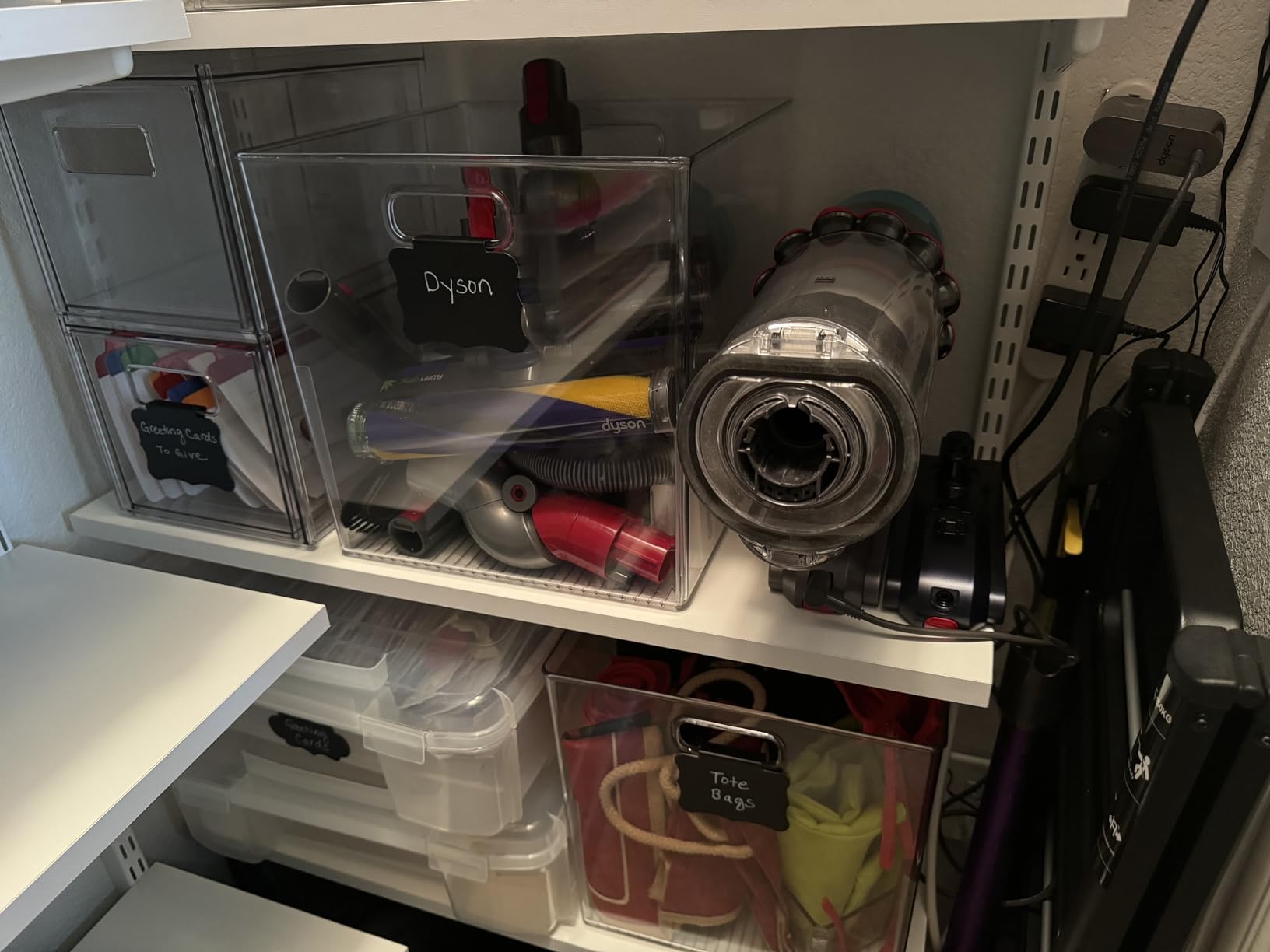 Dyson Gen5detect Cordless Vacuum, 280AW, 3 Power Modes, Up to 70 Minutes, Illumination Reveals dust, HEPA Filtration customer photo 2
