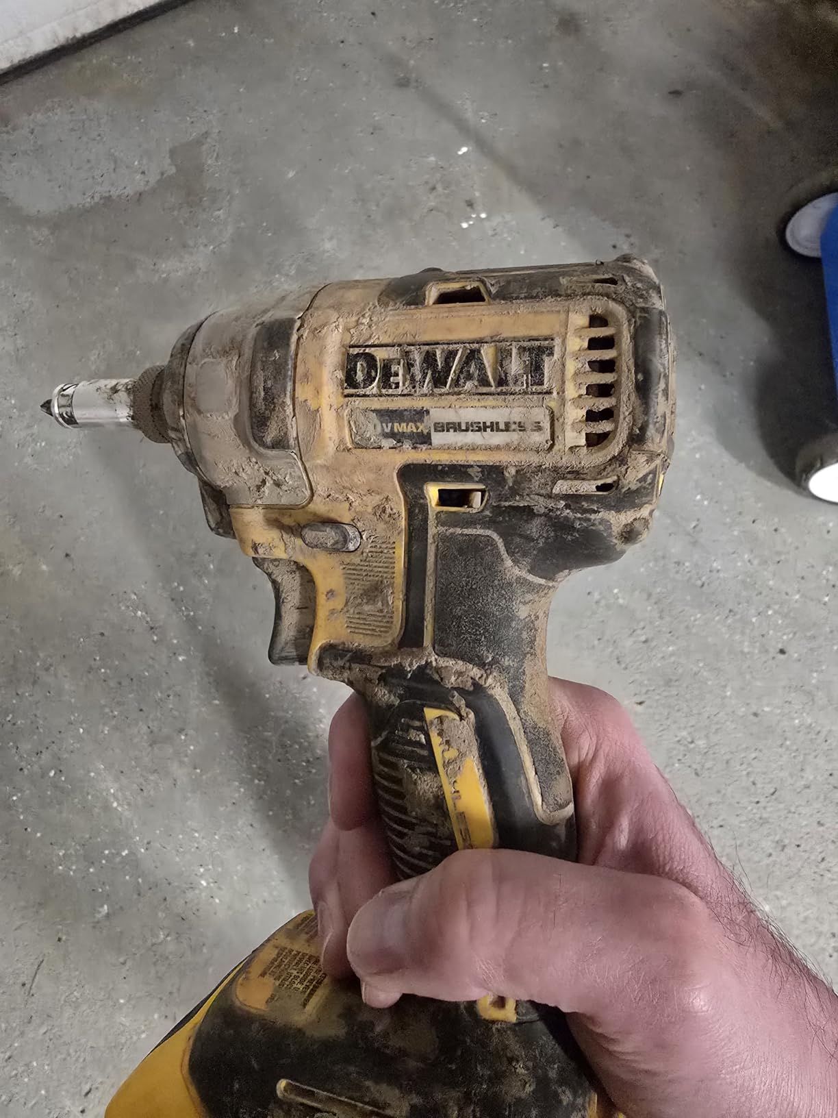 DEWALT 20V MAX Cordless Drill and Impact Driver, Brushless 2-Tool Power Tool Combo Kit, Includes 2 Batteries, Charger and Bag (DCK277D2) customer photo 2