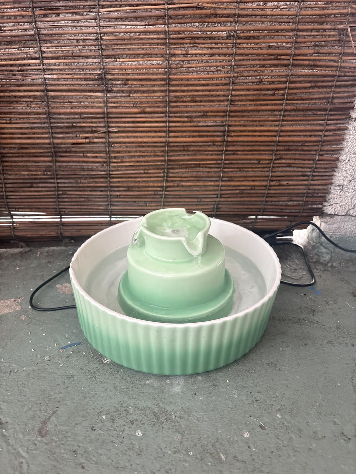 Lawfery Ceramic Cat Water Fountain, 2.1L/71oz Cat Fountain with 3 Carbon Filters and 2 Water Pumps, Cupcake Pet Water Fountain for Cats and Dogs (Green) customer photo 1