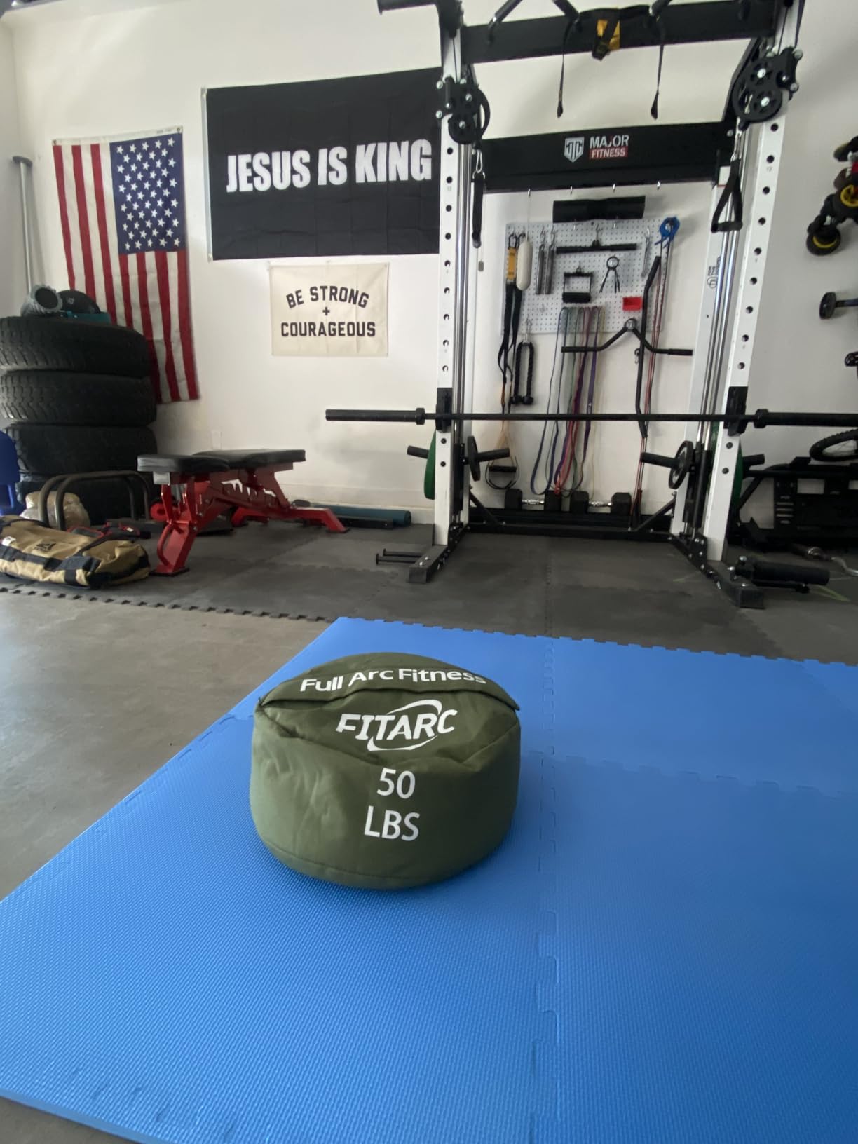 Fitarc Sandbag Workout Bag, Sand Bags for Weight Training, Sandbags for Fitness, Round Sandbag, Cross-Training & Exercise, Sand Not Included customer photo 1