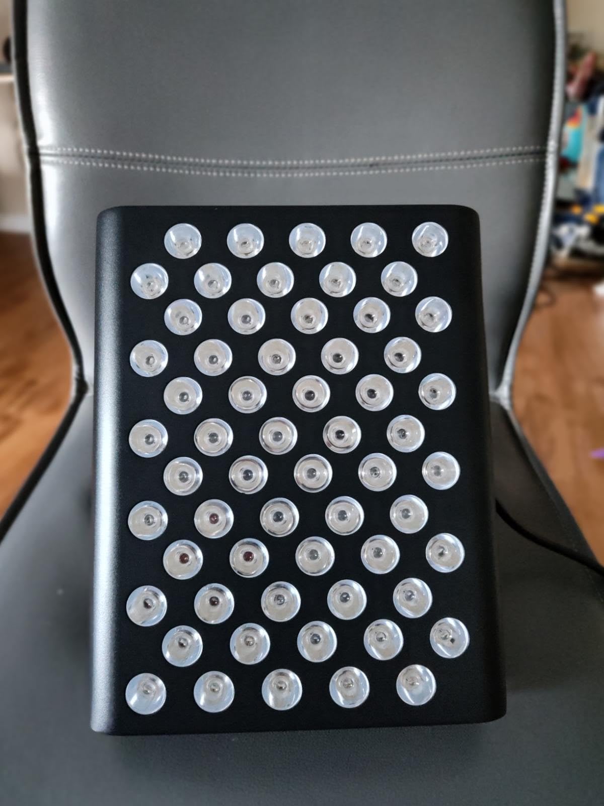 LifePro Red Light Therapy for Body Panel - 90 & 120 Dual Chip LEDs - 660nm & 850nm Near Infrared Full Body Red light Therapy Panel - For Daily Wellness & Comfort - Includes Hanging Kit and Eyewear customer photo 2