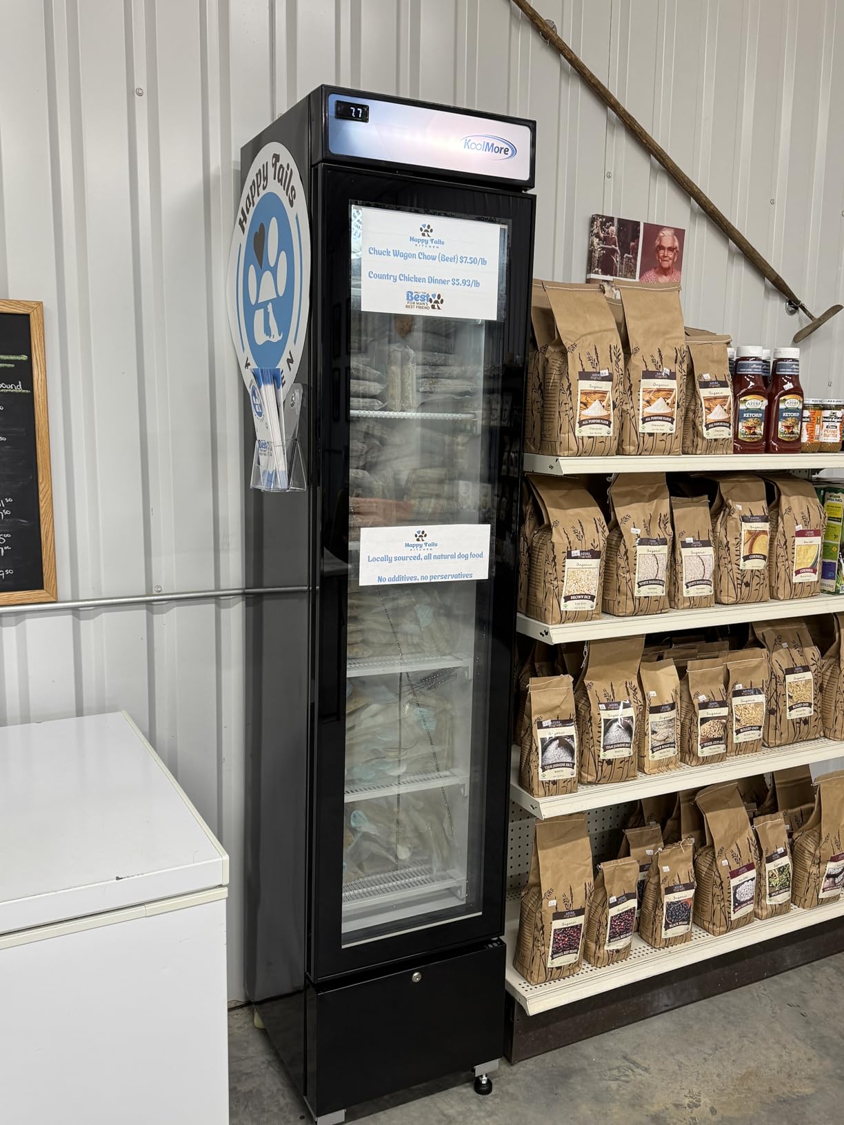 KoolMore 27 in. Commercial One Glass Door Display Upright Freezer Merchandiser in White 13 Cu. Ft. (MDF-1GD-13C-WH) customer photo 1