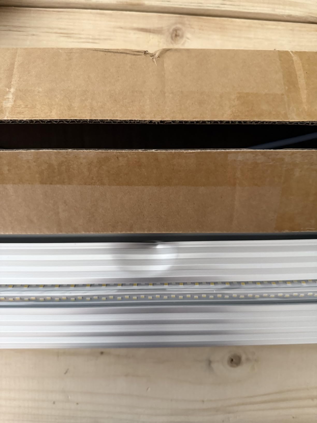 ELEKICO 6 Pack 100w 8ft Led Shop Light, Super Bright 15000lm 5000k V Shape 8' Led Shop Lights, Linkable 8 Foot Led Shop Lights for Garage Warehouse, Supermarket, Basement, Barn, Storage Area customer photo 2
