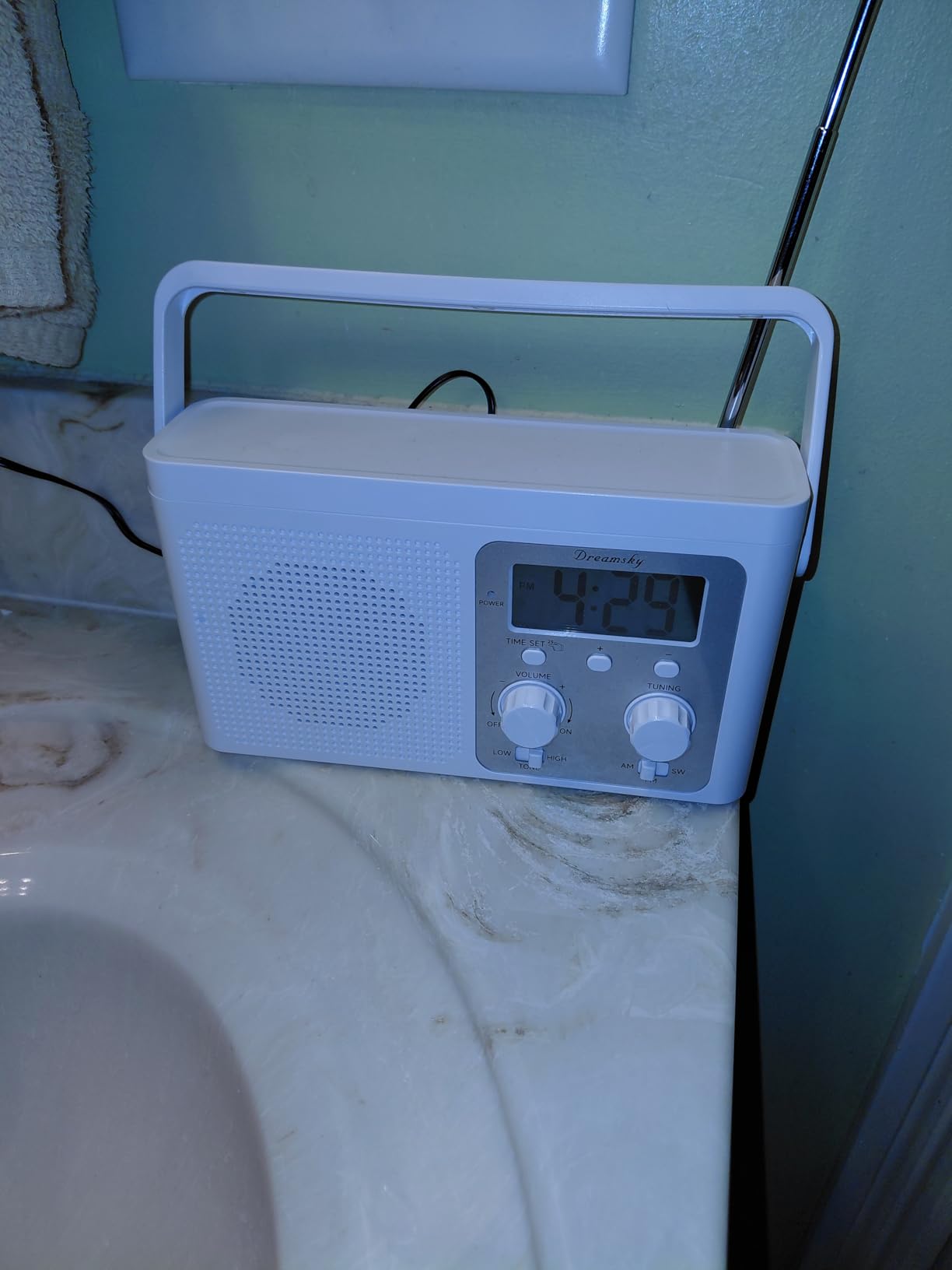 DreamSky AM FM Radio Portable - Shortwave Radio Battery Powered or Plug in Wall for Home Outdoor, Strong Reception, Large Dial Easy to Use, Digital Time Display, Transistor Antenna, Seniors Small Gift customer photo 1