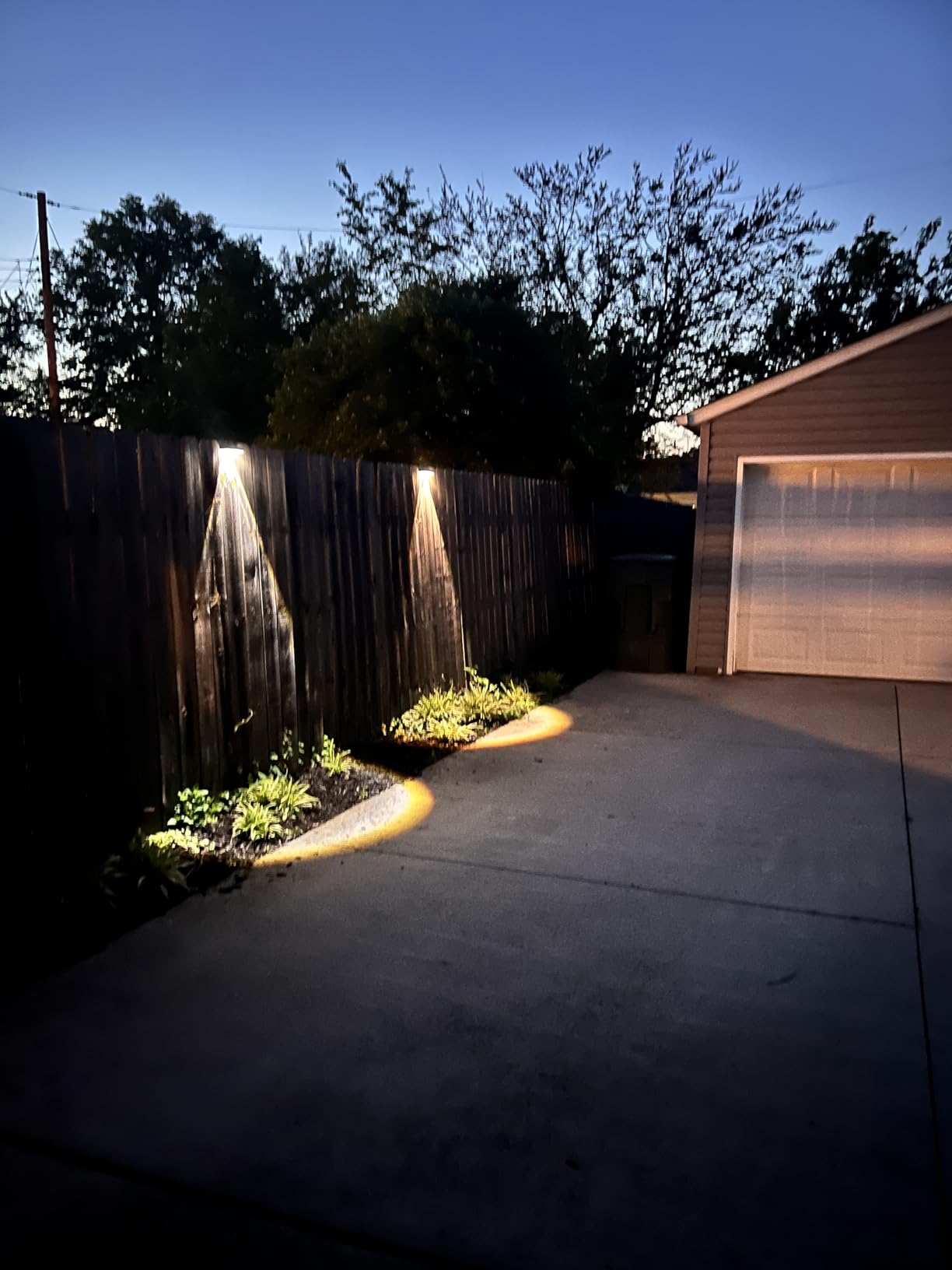 Solar Fence Lights Outdoor - 2700/4000/6000K 3 Mode, 8 Pack Solar Fence Lights Outdoor Waterproof LED, Fence Light Solar Powered for Outside, Backyard, Railing, Step, Patio,Wall and Home Improvement customer photo 1