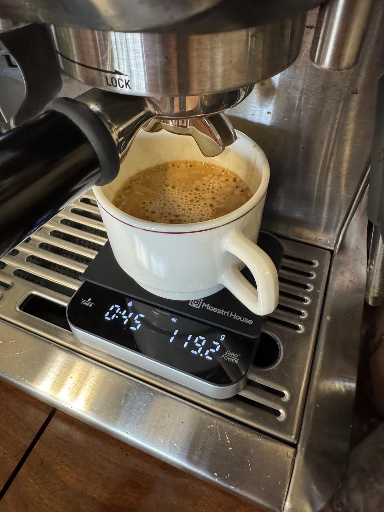 Maestri House Mini Coffee Scale with Timer, USB-C Rechargeable Espresso Scale, 2kg/0.1g Accurate Scale for Espresso and Pour-Over Coffee, Portable Digital Kitchen Scale with Auto Timer (Black&Silver) customer photo 1