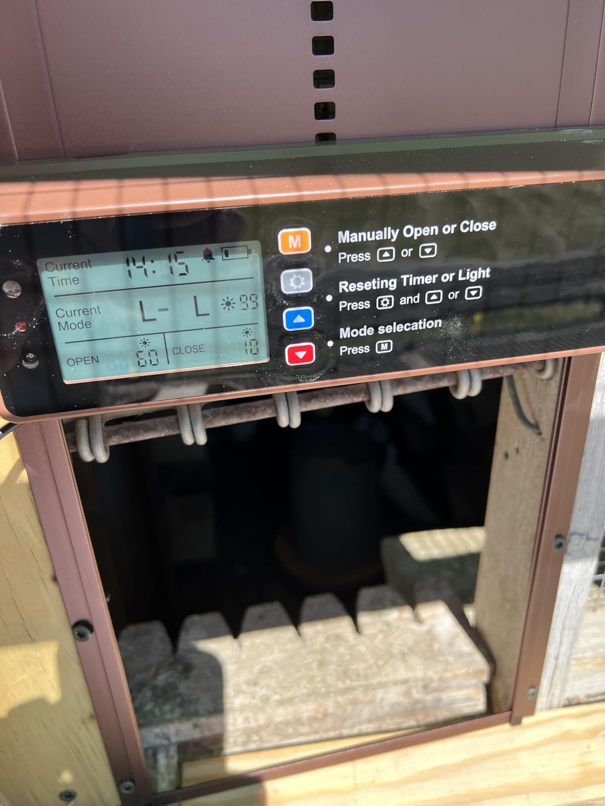 Automatic Chicken Coop Door Solar Powered, LCD Display Automatic Chicken Door with Timer & Light Sensor Mix 4Modes, Aluminum Alloy Chicken Door, Range 20M Remote Control Solar Chicken Coop Door customer photo 1