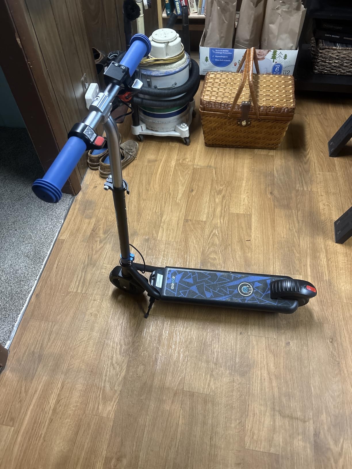 Gyroor H30 Max Electric Scooter for Kids Ages 8-12, 150W Powerful Motor, Bluetooth Music, Dual Brake System, Adjustable Height and Speed customer photo 2