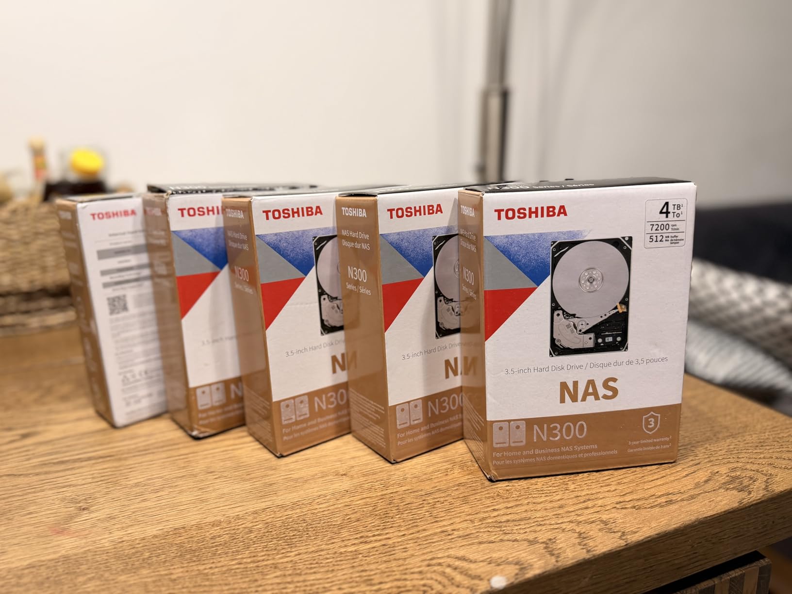 Toshiba N300 PRO 6TB Large-Sized Business NAS (up to 24 Bays) 3.5-Inch Internal Hard Drive - Up to 300 TB/Year Workload Rate CMR SATA 6 GB/s 7200 RPM 512 MB Cache - HDWG760XZSTB customer photo 1