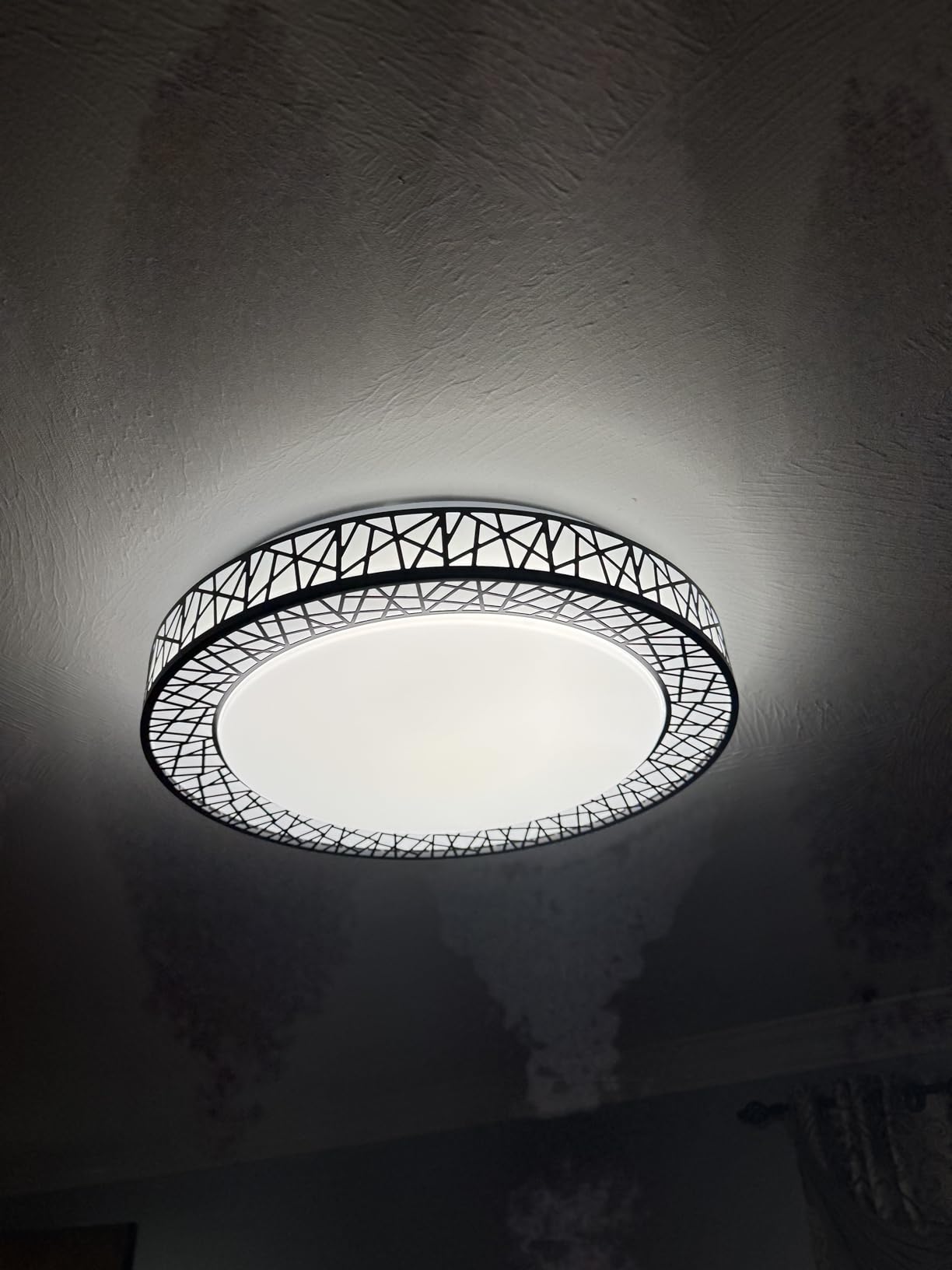 Lightania 20 Inch Flush Mount Ceiling Light, Modern Black LED Ceiling Light Fixture, 42W 4000LM 2700-6500K Adjustable, Dimmable Ceiling Lights for Bedroom, Kitchen, Hallway, Bathroom, ETL Listed customer photo 2