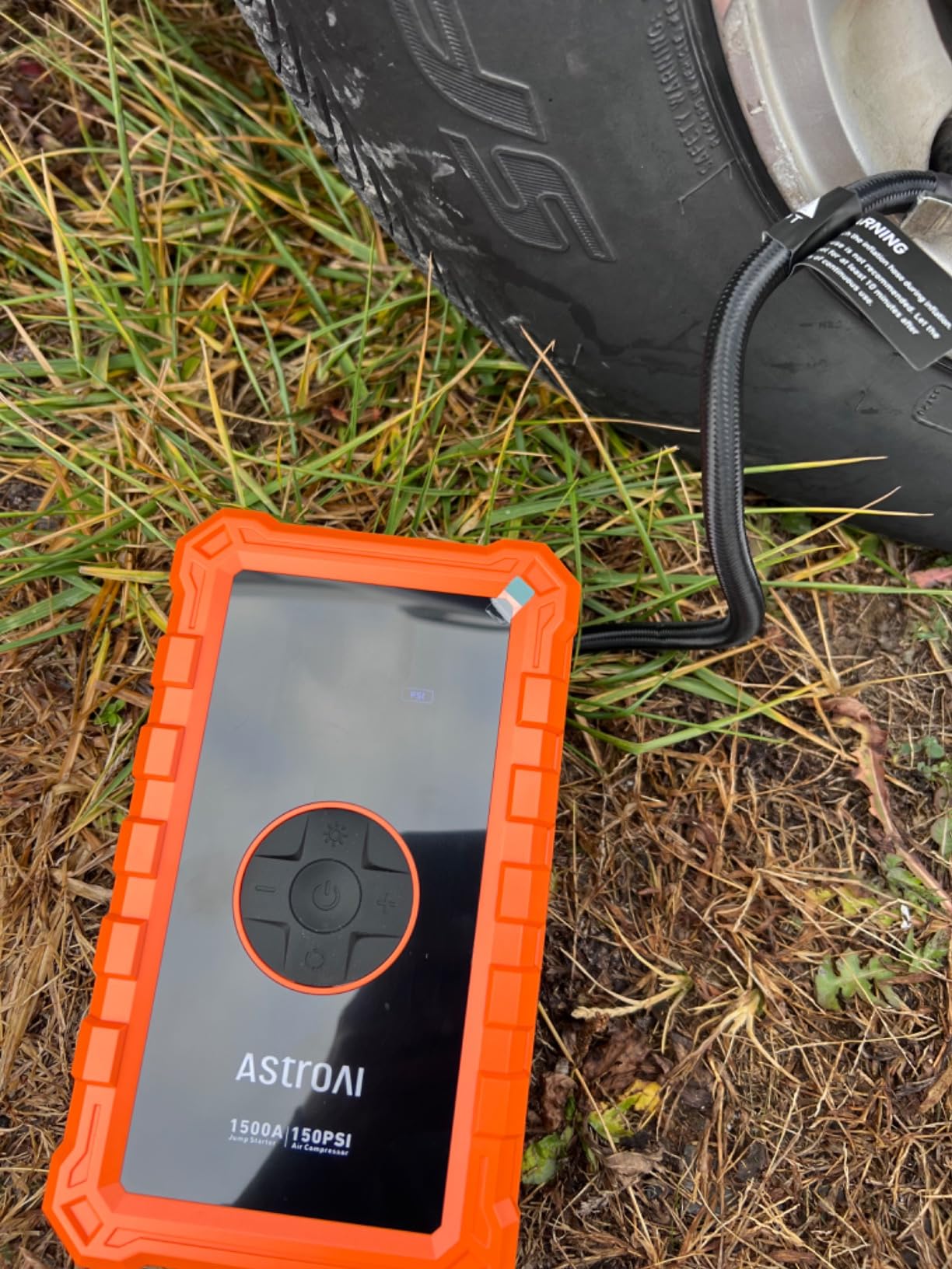 AstroAI S8 Air Jump Starter with Air Compressor, 3000A Peak Car Battery Jump Starter Portable (9.0 Gas/6.5L Diesel) with 150PSI Cordless Auto-Shutoff Tire Inflator, 12V Battery Charger Booster customer photo 2