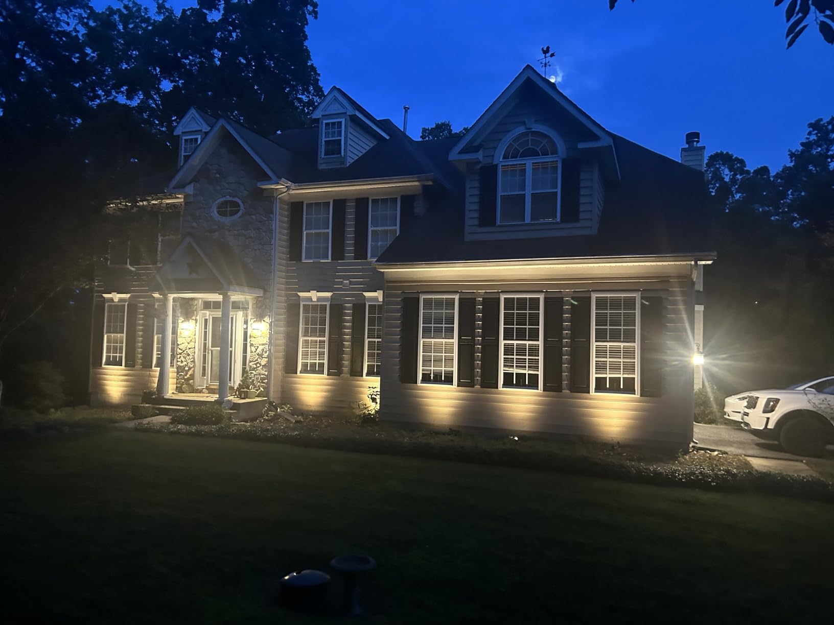 SUNVIE 3W Low Voltage Landscape Lighting LED Landscape Spotlights with Connectors Waterproof Low Voltage Landscape Lights 3000K Warm White Uplights Outdoor Spot Lights for Yard Garden House, 4 Pack customer photo 2