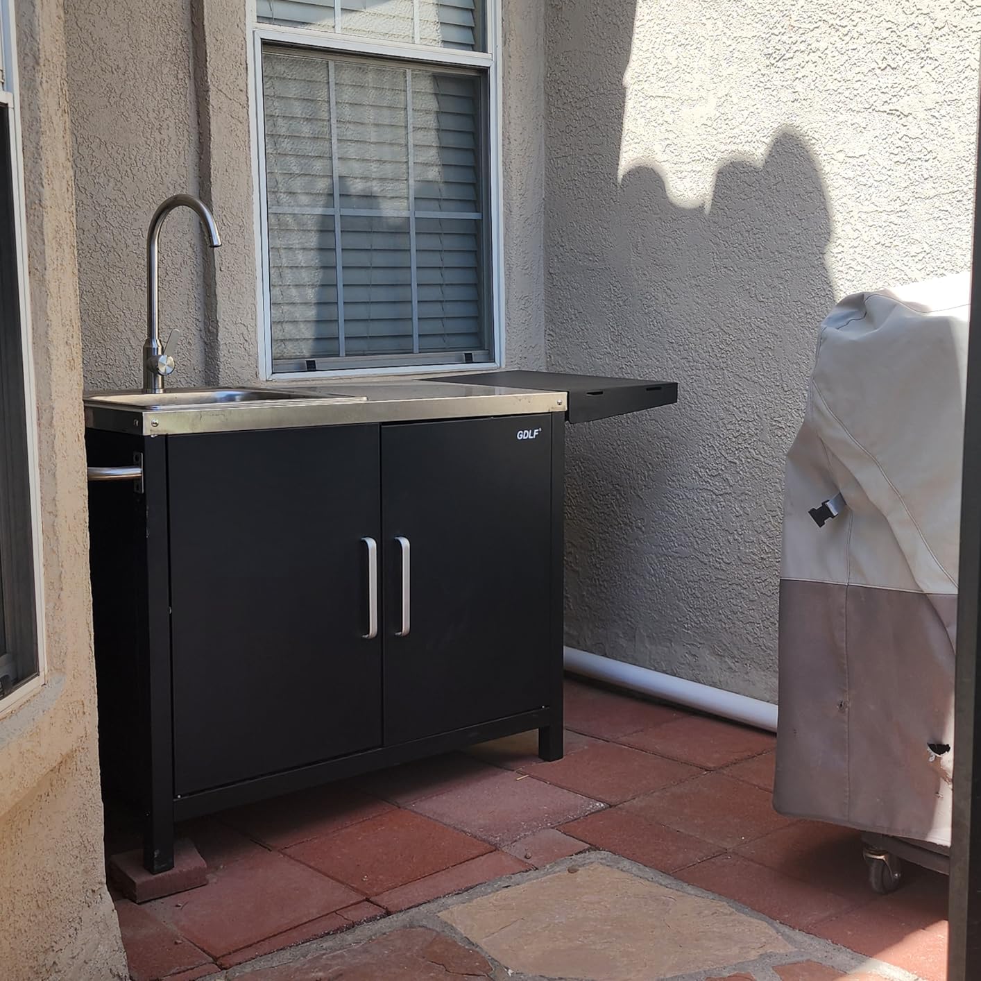 GDLF Outdoor Grill Table with Sink, Metal Grill Cart, Outdoor Kitchen Island with Stainless Steel Sink customer photo 1