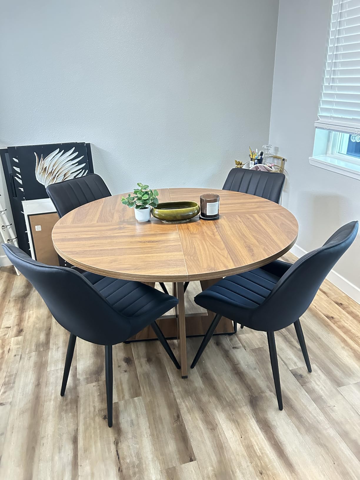 LITTLE TREE Round Dining Table for 4-6 People, 47 Inches Dining Room Table with Wooden Pedestal Base, Brown Dinner Tables, Circle Kitchen Tables for Dining Room, Kitchen, Living Room customer photo 2