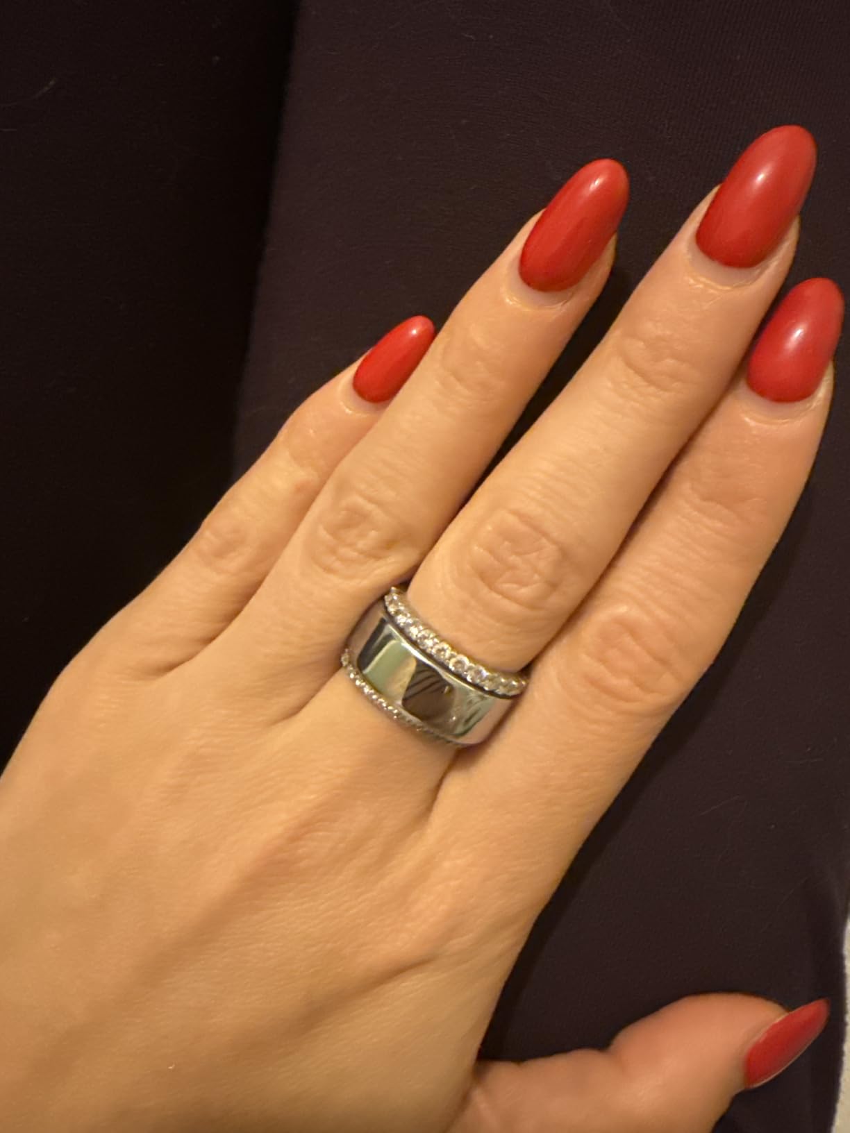 Oura Ring 4 - Silver - Size 8 - Sleep, Activity, Women's Health, AI Advisor, Up to 8 Days of Battery Life customer photo 1