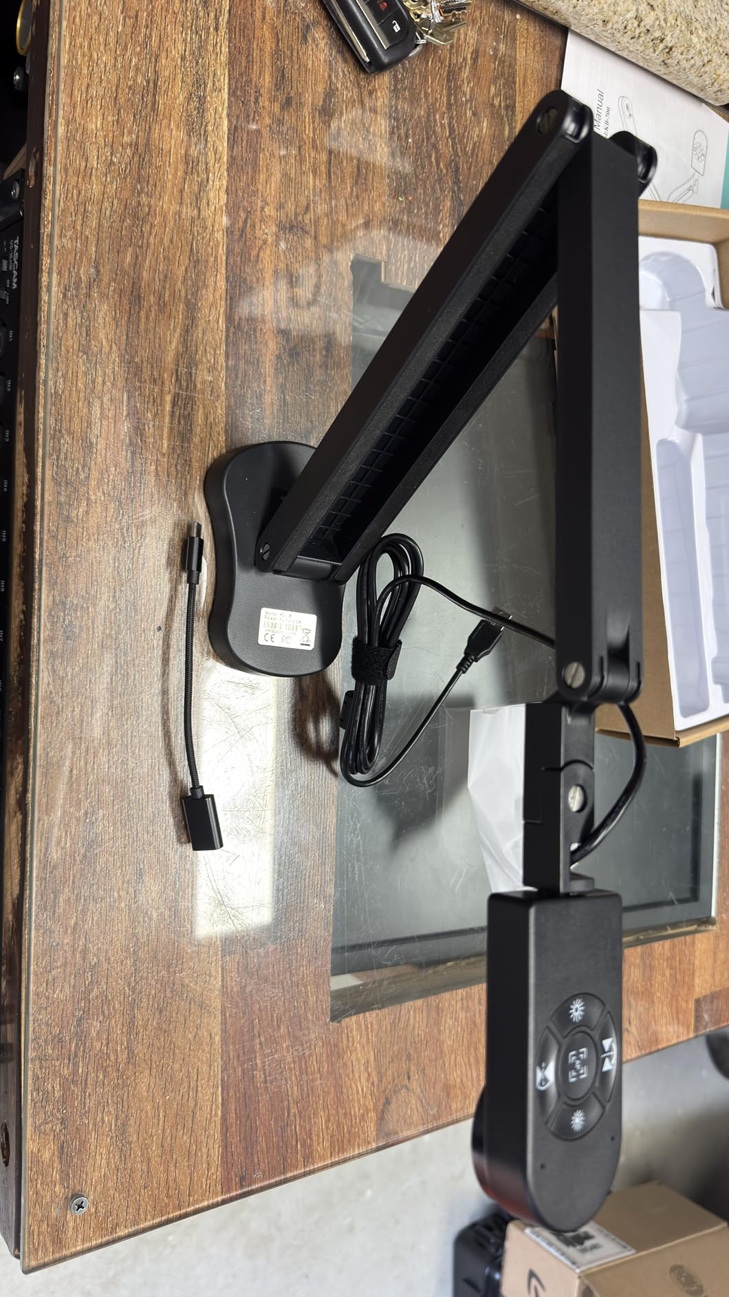 8MP USB Document Camera, Auto Focus, LED Light, Image Reversal, Built-in Mic, Mac OS, Windows, Chromebook for Distance Learning, Remote Teaching, Web Conferencing, Live Demo customer photo 1