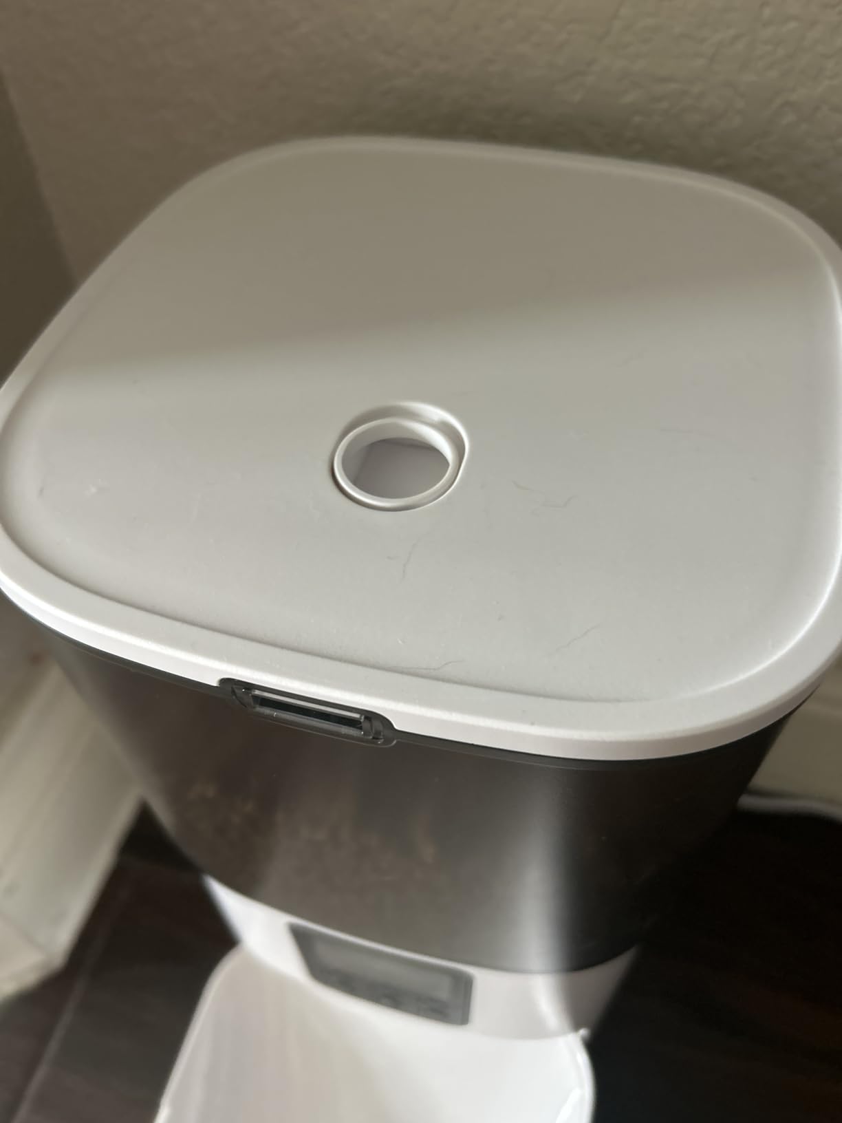 ANDOLL HOME 2.4G Automatic Cat Feeder, 4L WiFi Food Dispenser with 10s Voice Recorder, Pet Feeder up to 10 Meals per Day, Timed Cat Feeder with Dry Food Sealed Ring customer photo 2