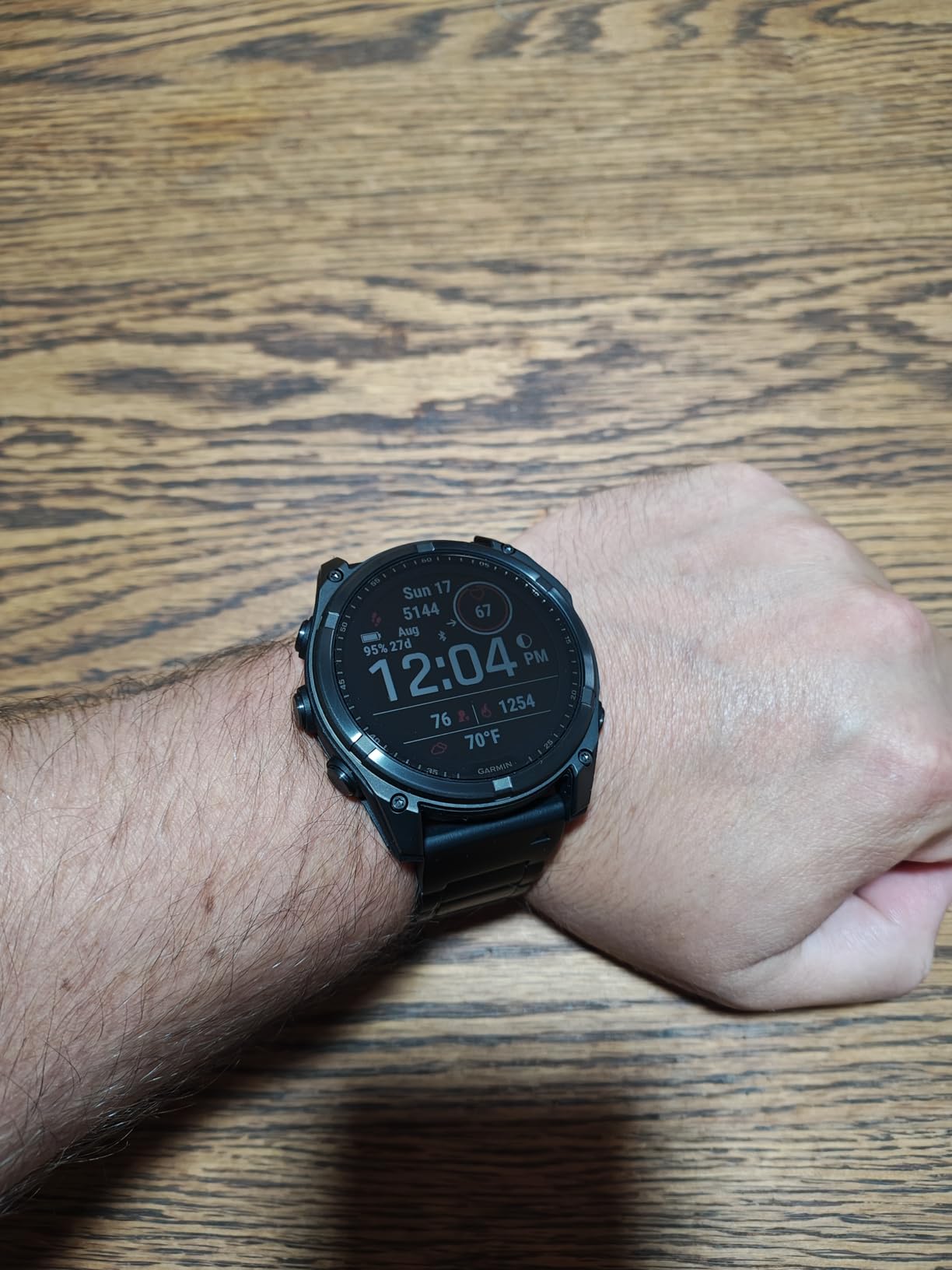Garmin fenix 8 - 51 mm, Solar, Sapphire, Premium Multisport GPS Smartwatch, Long-Lasting Battery Life, Dive-Rated, Built-in LED Flashlight, Carbon Gray DLC Titanium with Pebble Gray Band customer photo 2