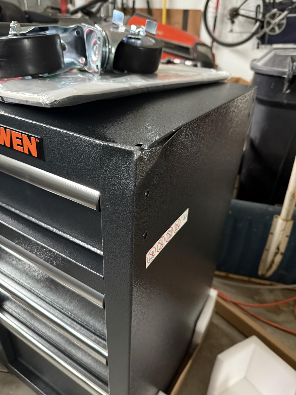 WEN 42-Inch Premium Rolling Tool Cabinet, Black, Heavy Duty 21-Gauge Powder-Coated Steel Construction (GG422B) customer photo 1
