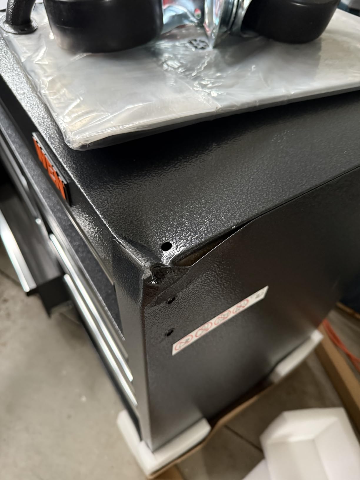 WEN 42-Inch Premium Rolling Tool Cabinet, Black, Heavy Duty 21-Gauge Powder-Coated Steel Construction (GG422B) customer photo 2