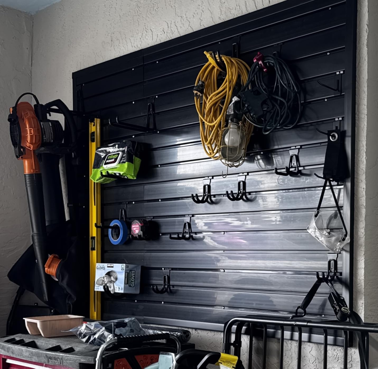 klasit Slatwall Hooks Black 20Pack Firmly and Durable Slatwall Accessories, Perfect for Organizing Garden Tools and Heavy Duty Tools and Garage Hooks customer photo 2