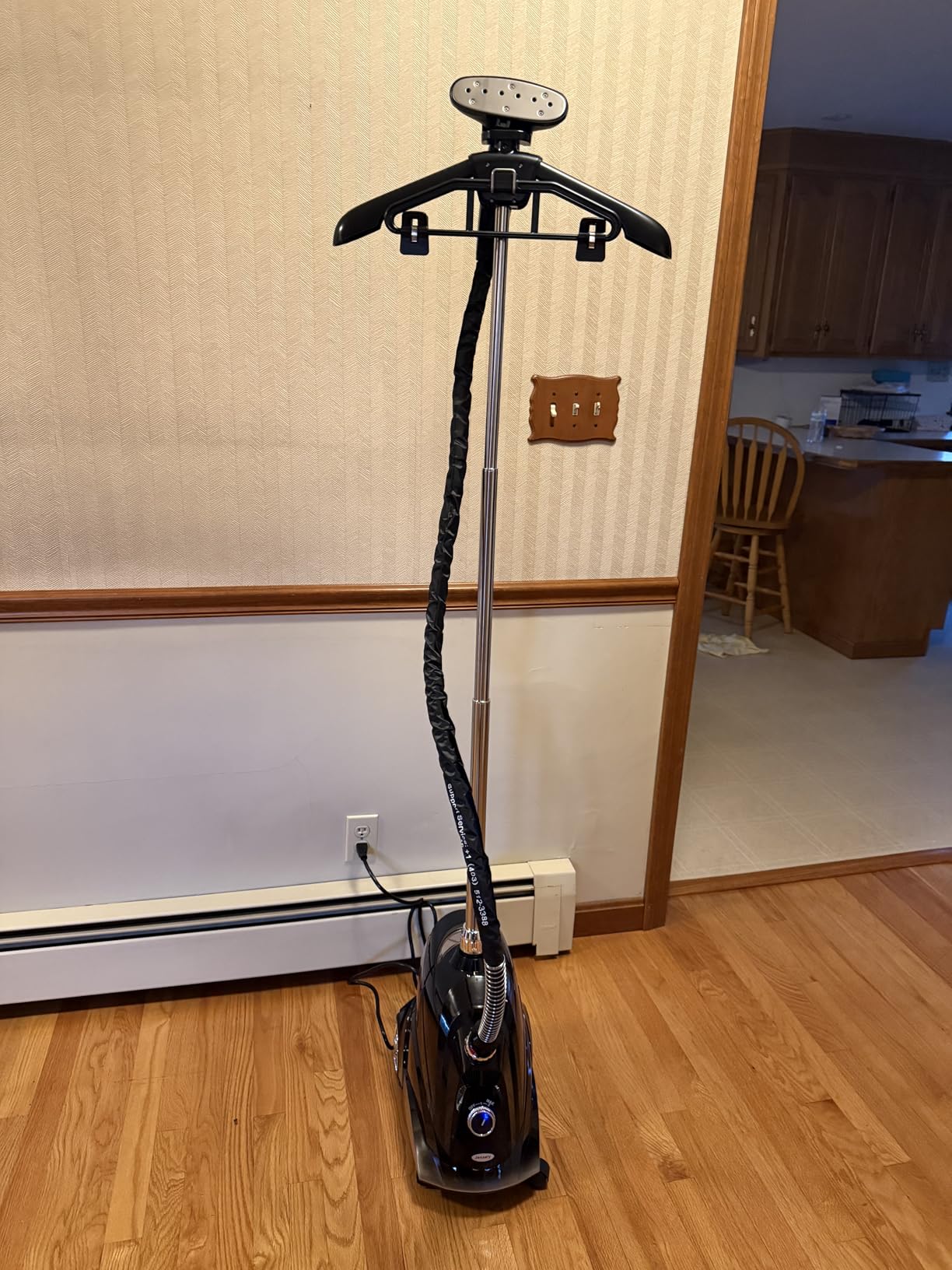 Steamer for Clothes, Jenaely 1500W Standing Garment Steamers, 35s Fast Heat-up, 80 Mins of Continuous Powerful Steam with 2.8L Water Tank, Pants Clip & Children's Clothing Hanger customer photo 1