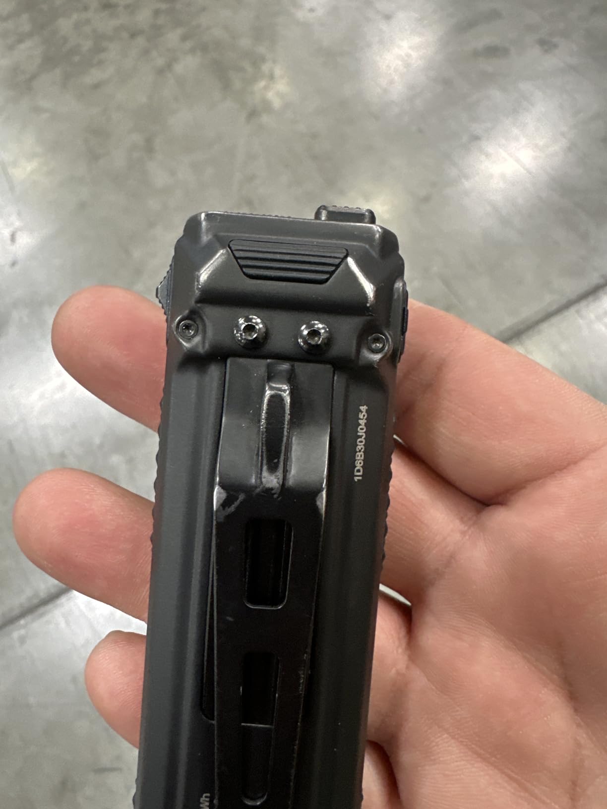 Nitecore EDC29 EDC Tactical Flashlight, 6500 Lumen USB-C Rechargeable Slim Flat Shape with Spotlight Floodlight Strobe Modes Digital Display customer photo 2