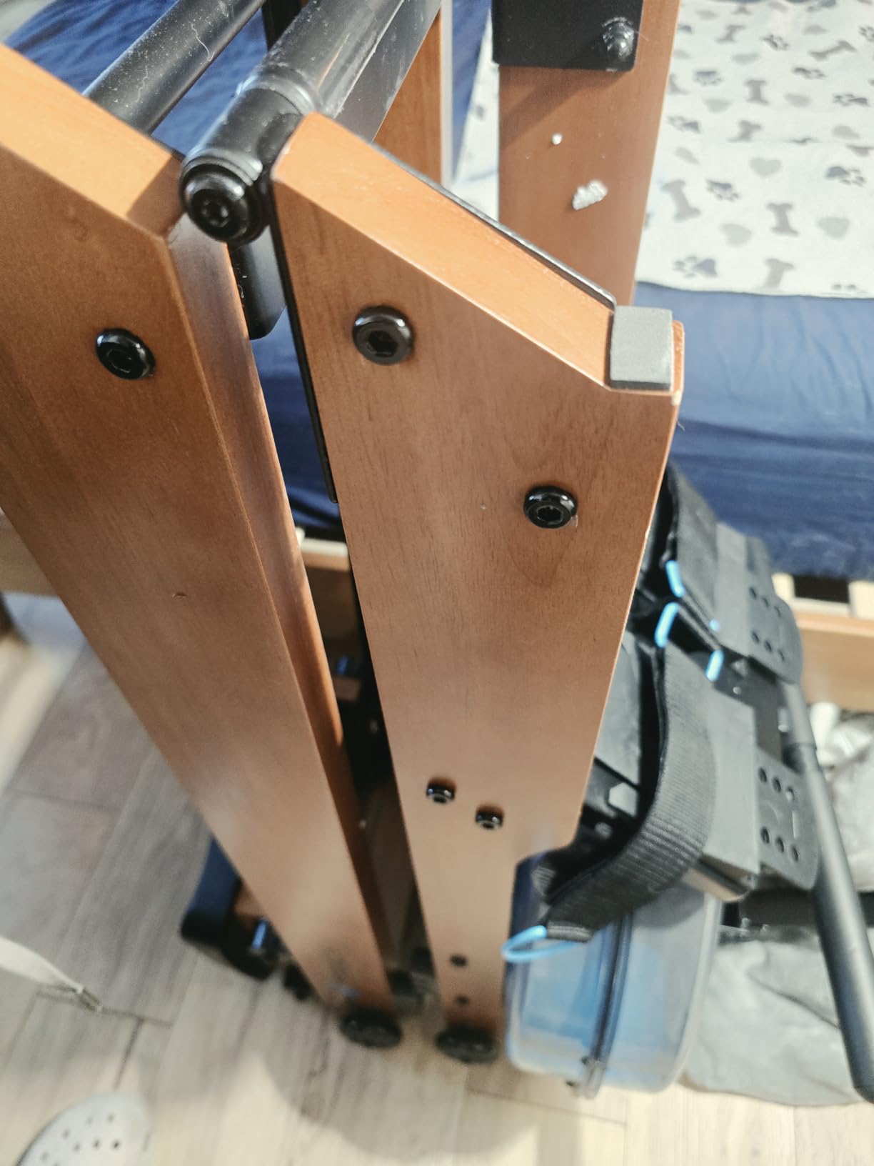 MERACH Water Rowing Machines for Home, Foldable Row Machine with 400LBS Weight Capacity, Dedicated Monitor and Comfortable Seat, Free MERACH App for Immersive Water Rower customer photo 1