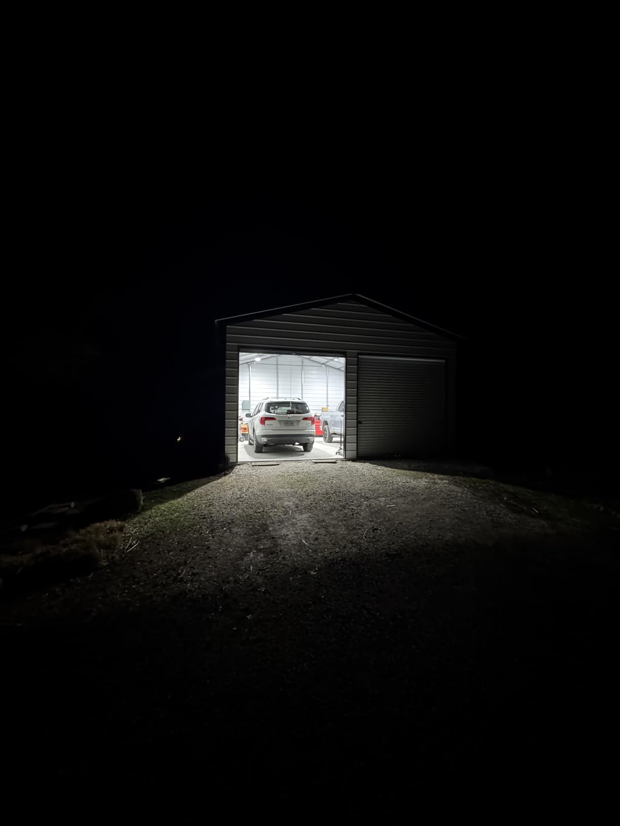 HYPERLITE UFO LED High Bay Light: 150W 19500LM High Bay LED Shop Lights with 6ft Plug - 5000K IP65 LED Warehouse Lights for Workshop Stadium Garage Lighting 6-Pack customer photo 1