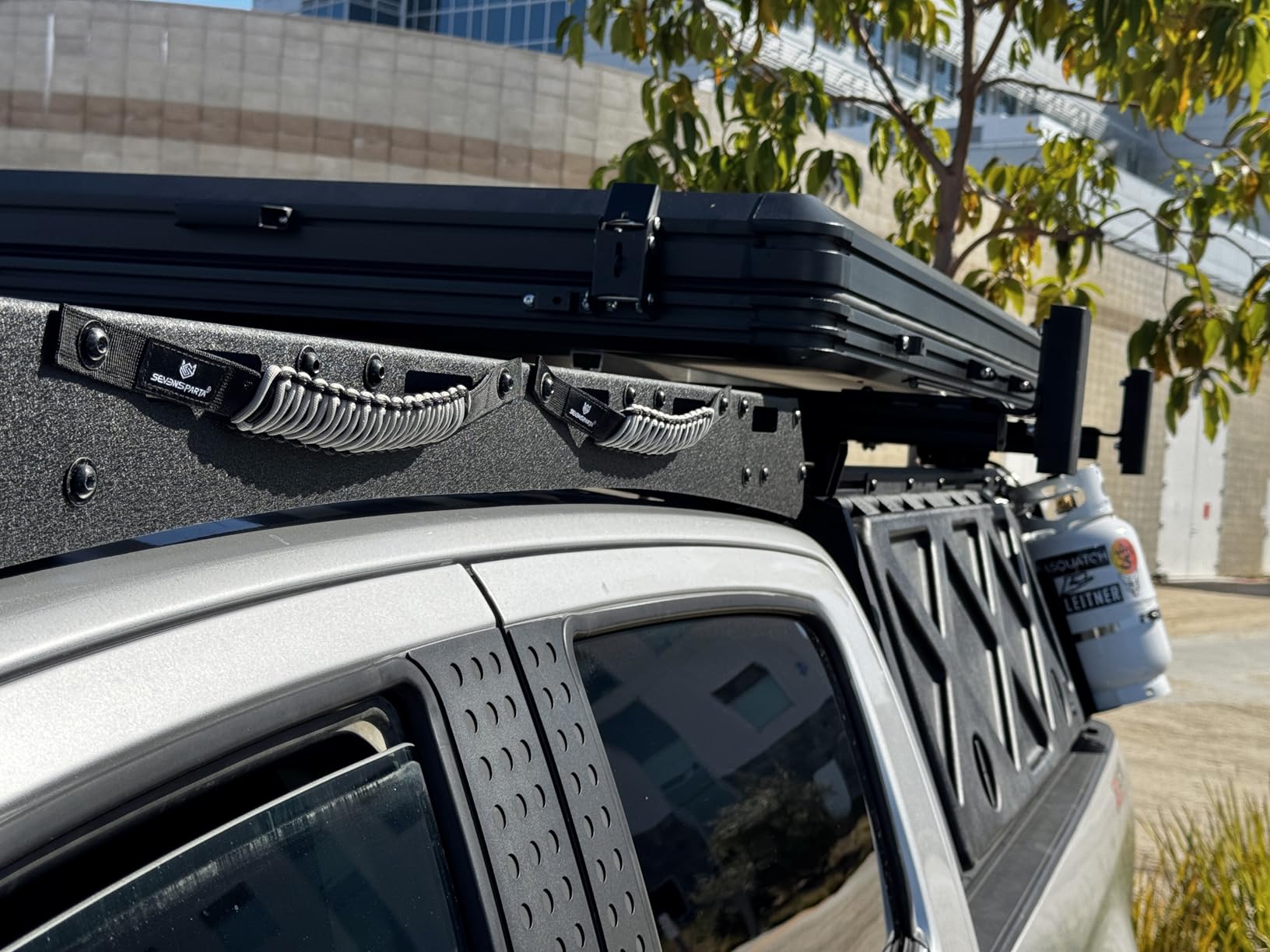 Aluminum Rooftop Tent Hard Shell with Winter Insulation, Pop Up 2 Person Roof Top Hardshell for Camping Truck Van Suitable for Jeep SUV Car customer photo 1