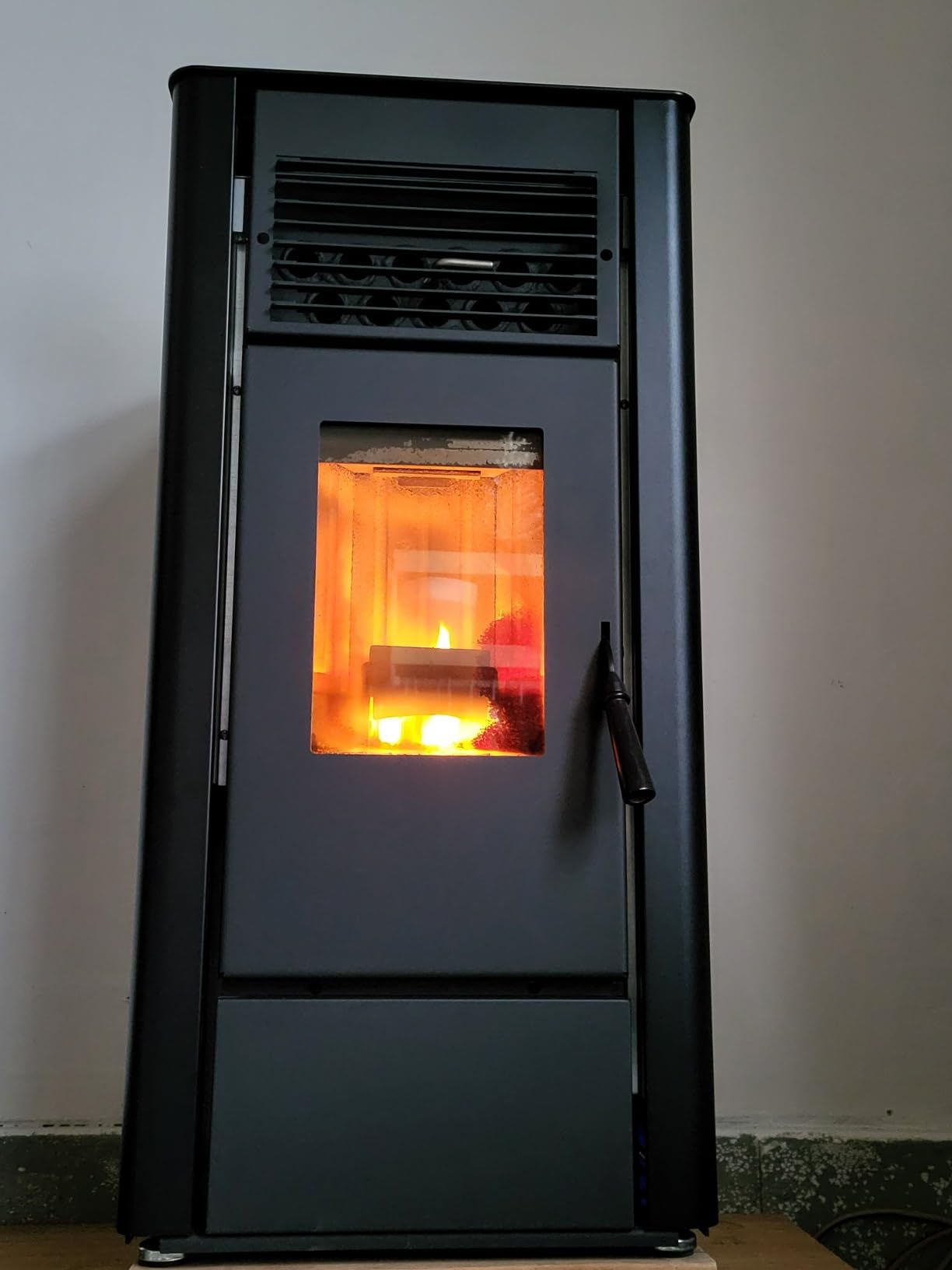 Freedom Stove PS21 Pellet Stove - Red Vintage | 24V Battery-Ready Backup, Stacked Heat Exchange Tubes, Ultra-Quiet Brushless DC Motors, Touch/Remote/WiFi Control, 5-Year Warranty, DIY-Friendly Design customer photo 2