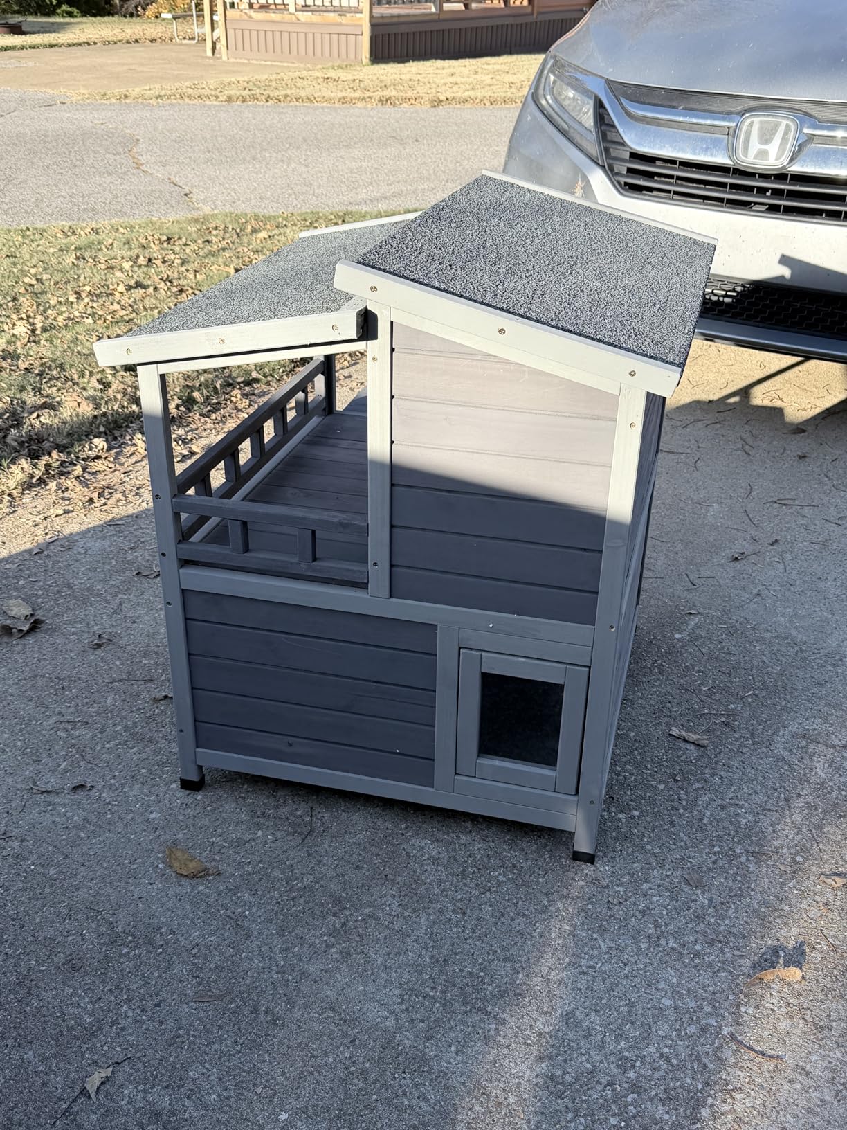 Aivituvin Heated Outdoor Cat House for Outside Insulated Feral Cat Shelter Weatherproof with Heated and Insulated Liner 2 Story customer photo 1