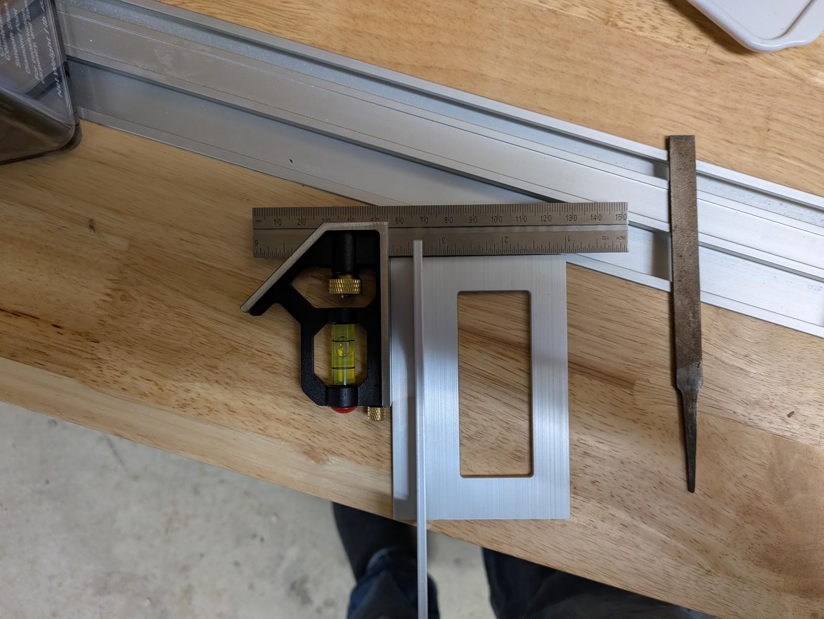 Arrow Combination Square, 12-Inch Combo Square with Stainless Steel Ruler, Zinc Alloy Body and Bubble Level for Carpenters and Craftsmen customer photo 1