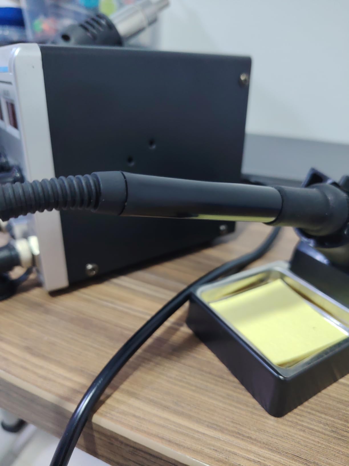 8586D 2 In 1 Soldering Station, SMD Hot Air Rework Station LED Dual Digital Display customer photo 1