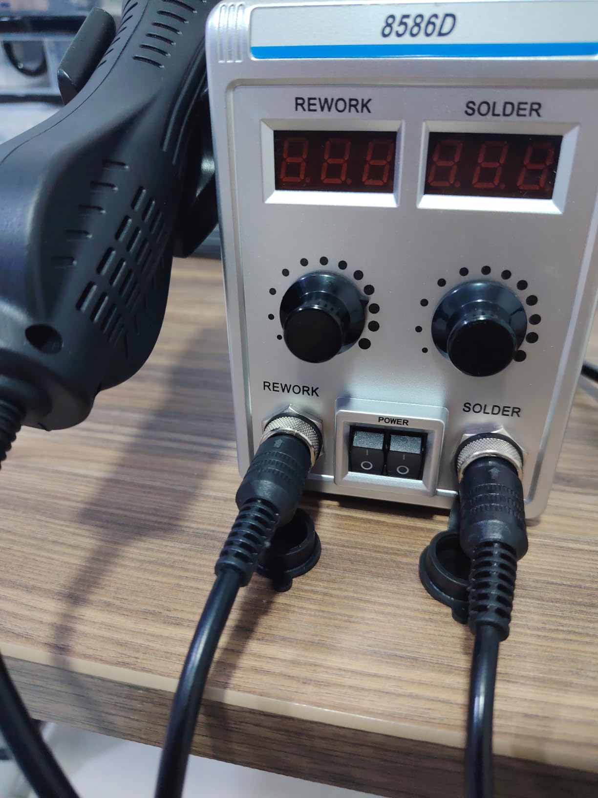 8586D 2 In 1 Soldering Station, SMD Hot Air Rework Station LED Dual Digital Display customer photo 2