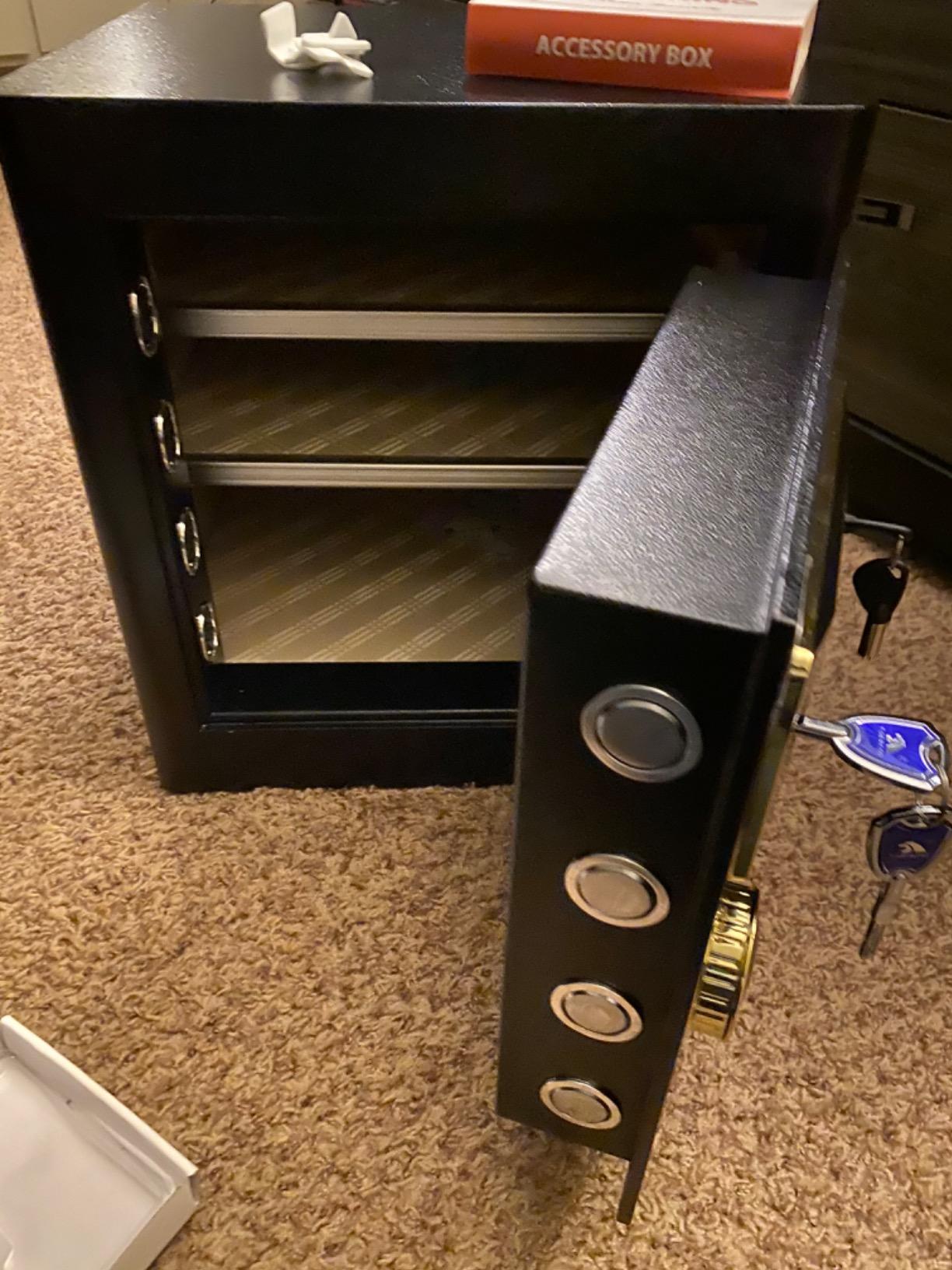 TIGERKING Heavy Duty 6-8 Gun Safe, Large Gun Safes for Home Rifle and Pistol, Gun Cabinets for Rifles and Shotguns with 3 Removable Shelf (243 LBS) customer photo 1