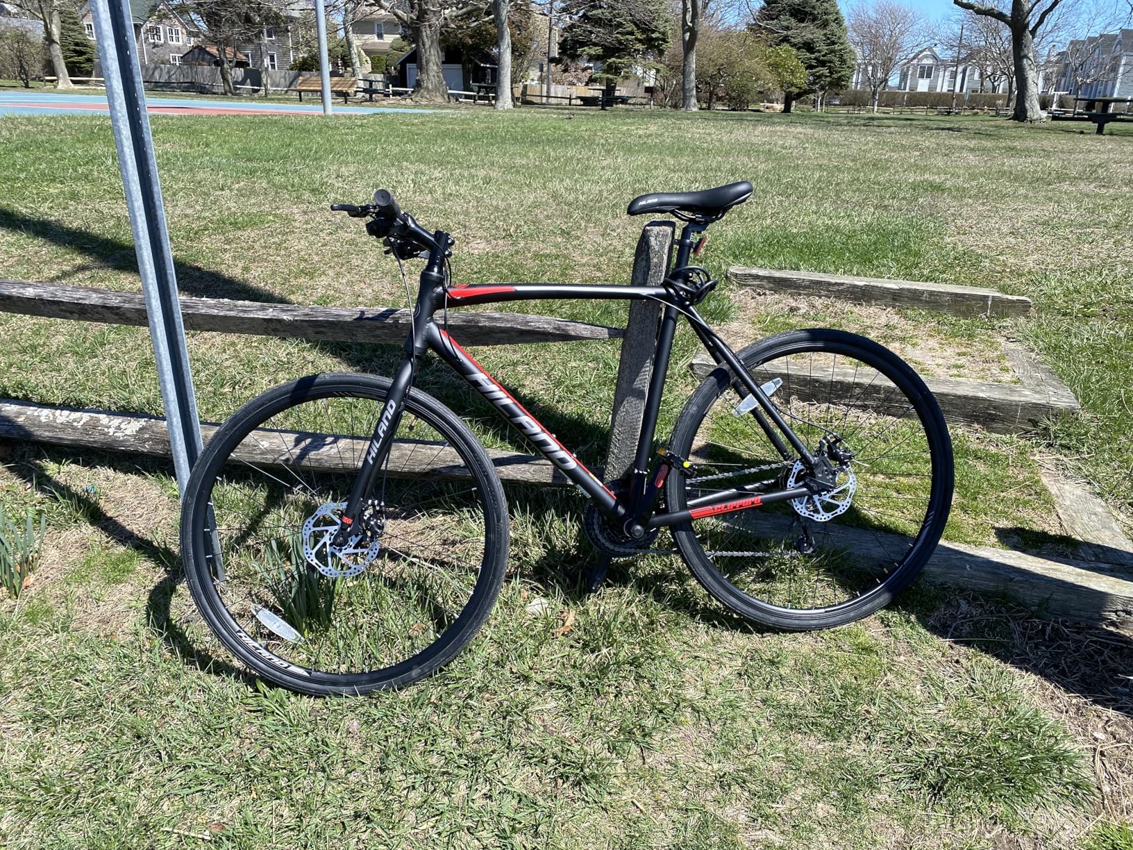 HILAND 700C Road Hybrid Bike, 7 speeds Bikes Urban City Commuter Bicycle with Disc Brake for Men Women Adult Comfortable Bicycle customer photo 2