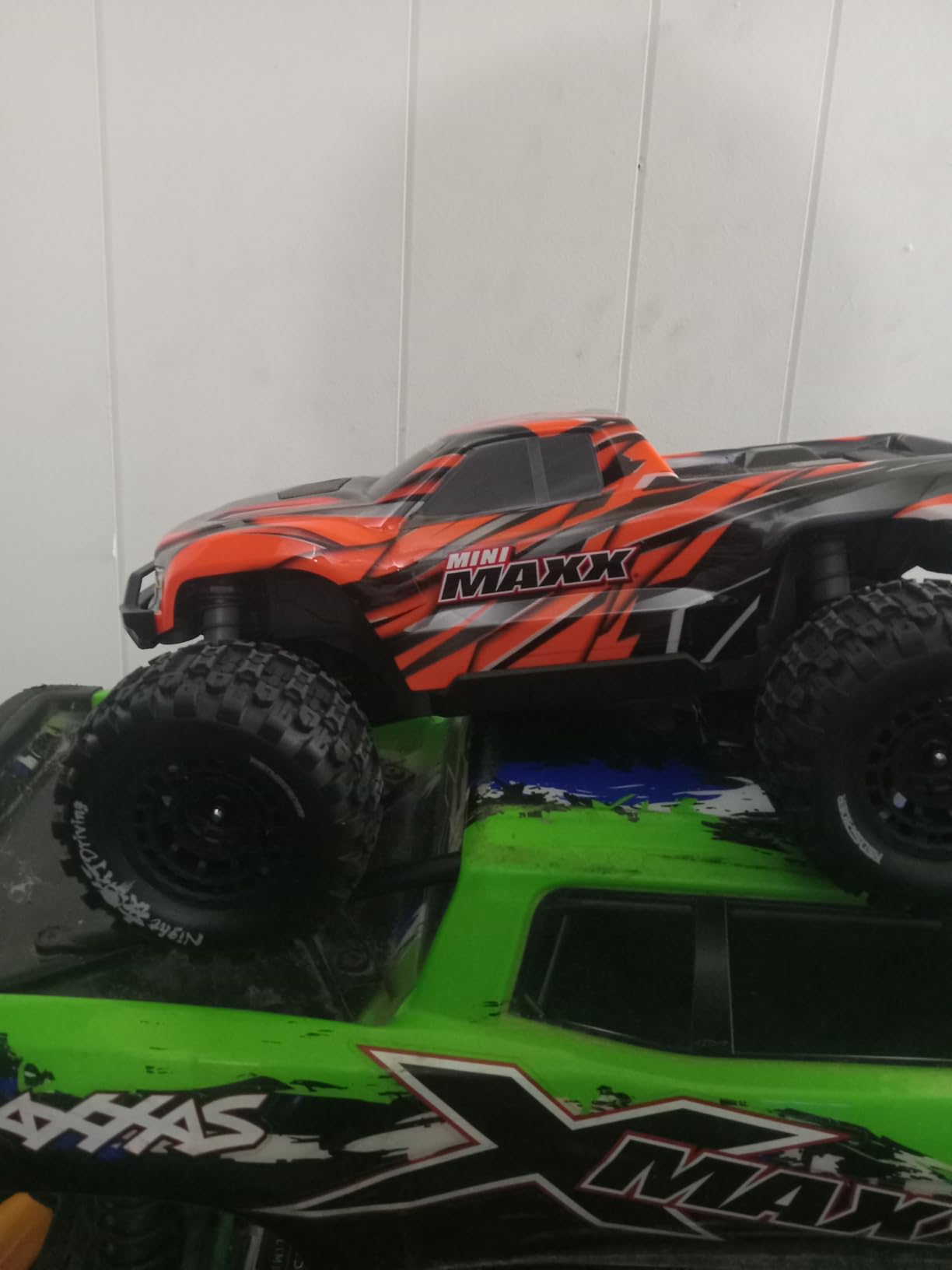 Traxxas TRA107154-1-ORNG Mini Maxx® BL-2s 30+ MPH RTR Monster Truck Orange Battery and Charger included customer photo 2