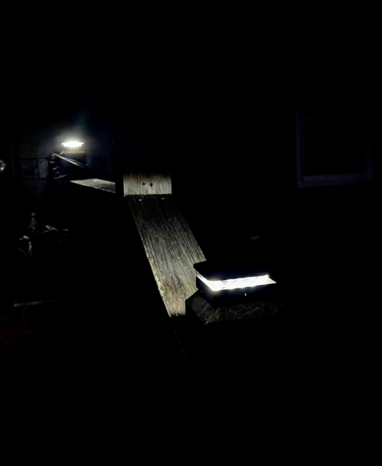 Peasur 4x4 Solar Post Cap Lights Outdoor with 3 Lighting Modes, 2 Packs LED Post Light Solar Powered Waterproof, Fence Deck Lights for 4x4/3.5x3.5 Wood/Vinyl Posts customer photo 2