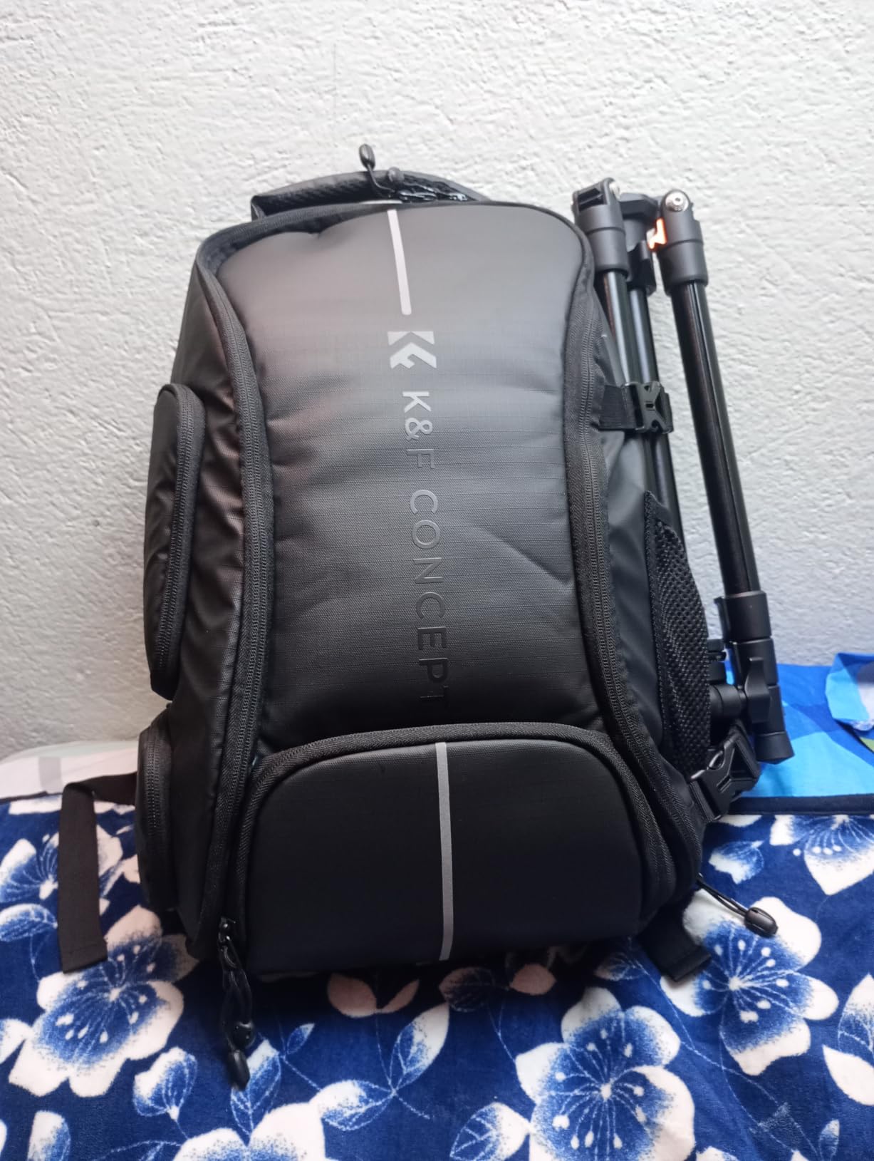 K&F CONCEPT Camera Backpack,Camera Bags for Photographers 30L Large Capacity with Raincover and 16 Inch Laptop Compartment Compatible for Canon/Nikon/Sony/DJI Mavic Drone Travel customer photo 1