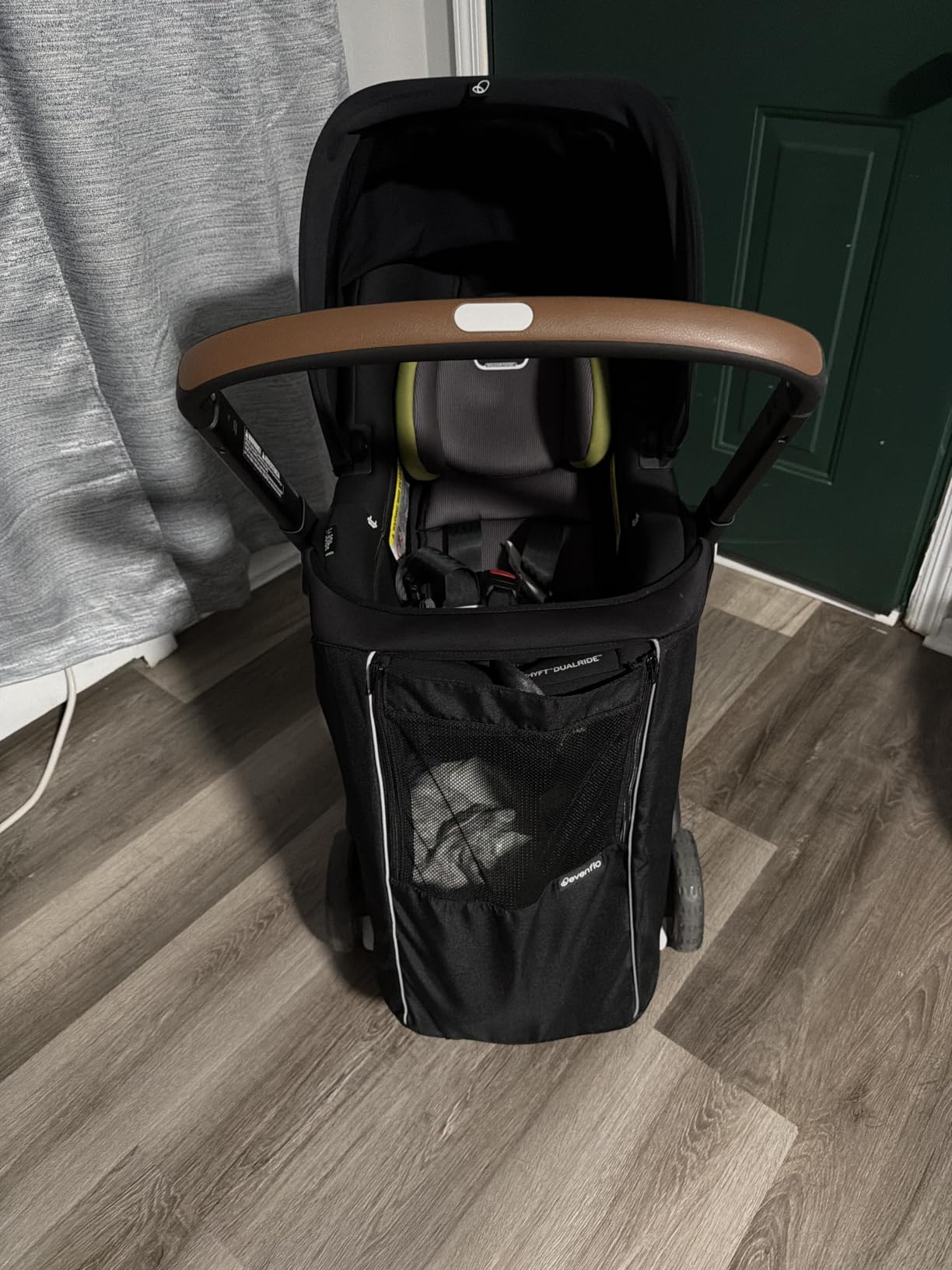 Evenflo Shyft DualRide Infant Car Seat Stroller Combo with Carryall Storage (Boone Gray) customer photo 1