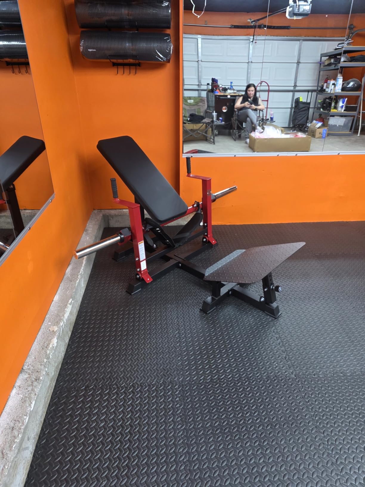 HVO Hip Thrust Machine Glute Workout: Adjustable Glute Bridge Machine with Weight Holder and Footboard Plate-Loaded Exercise Equipment for Building Glute Muscles and Butt Shaping customer photo 1
