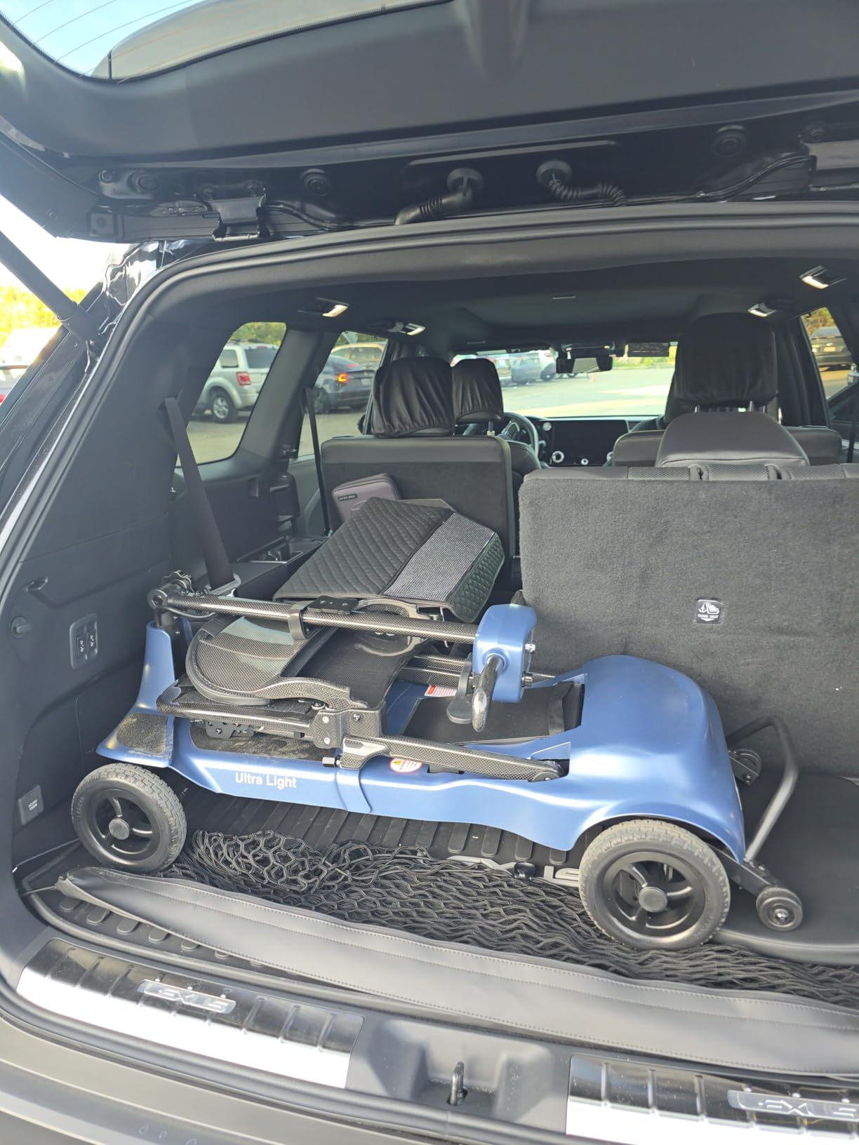 Mobility Scooters for Adults & Seniors - Ultra Lightweight 27.5 lbs Carbon Fiber Folding Electric Scooter - Airlines Approved All-Terrain Portable Scooter with Basket and Charger Included, Blue customer photo 2