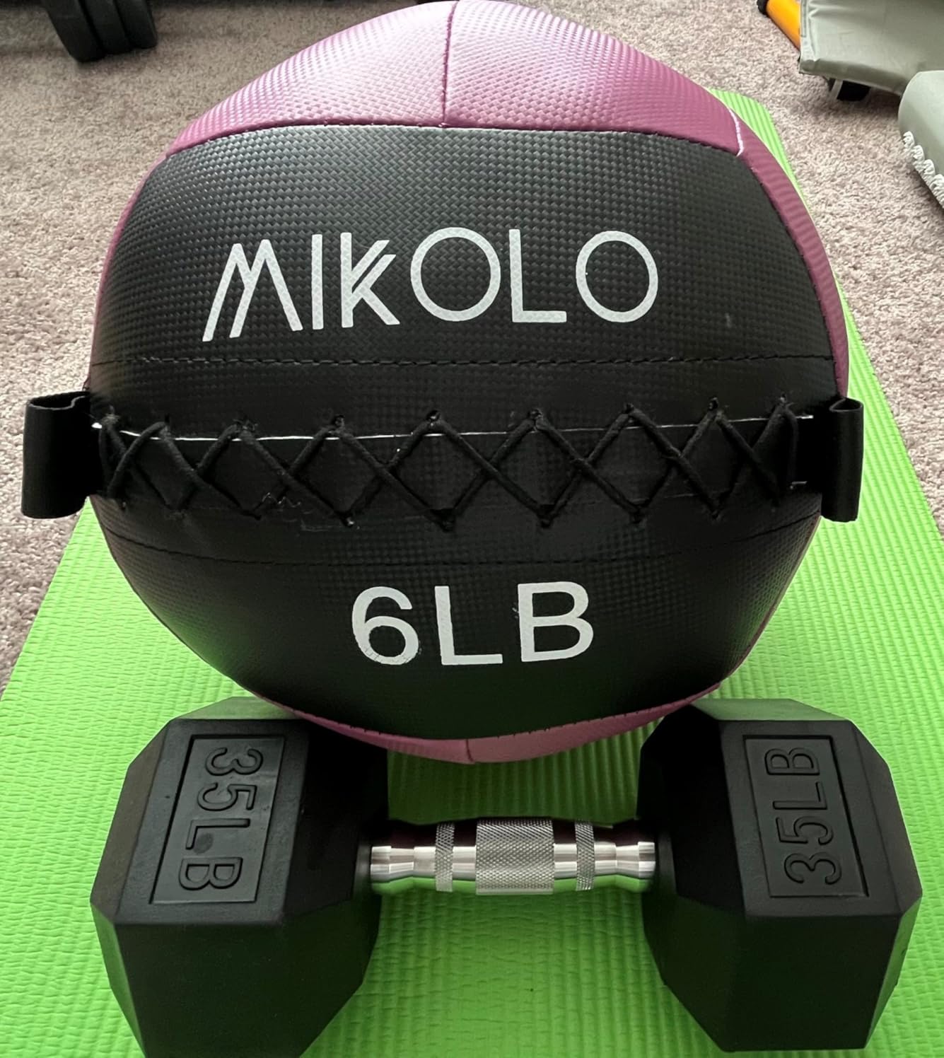 Mikolo Medicine Ball, Wall Ball, Soft Medicine Ball Set, Slam Ball for Core Training, Strength Workouts - Multi-Weight 10lbs 20lbs Exercise Balls for Home Gym, Functional Fitness (10/15/20/25LB) customer photo 2