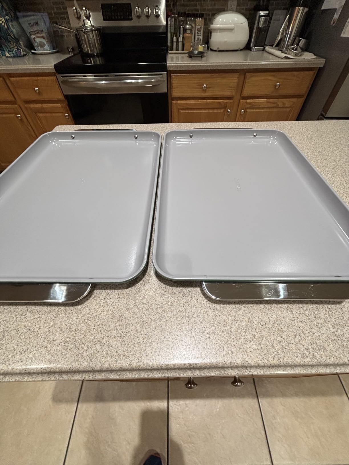 Caraway Non-Stick Ceramic Baking Sheet Trio - Naturally Slick Ceramic Coating - Non-Toxic, PTFE and PFOA Free - 18 x 13 inches Large, 15 x 10 inches Medium, and 9 x 13 inches Small - Cream customer photo 1