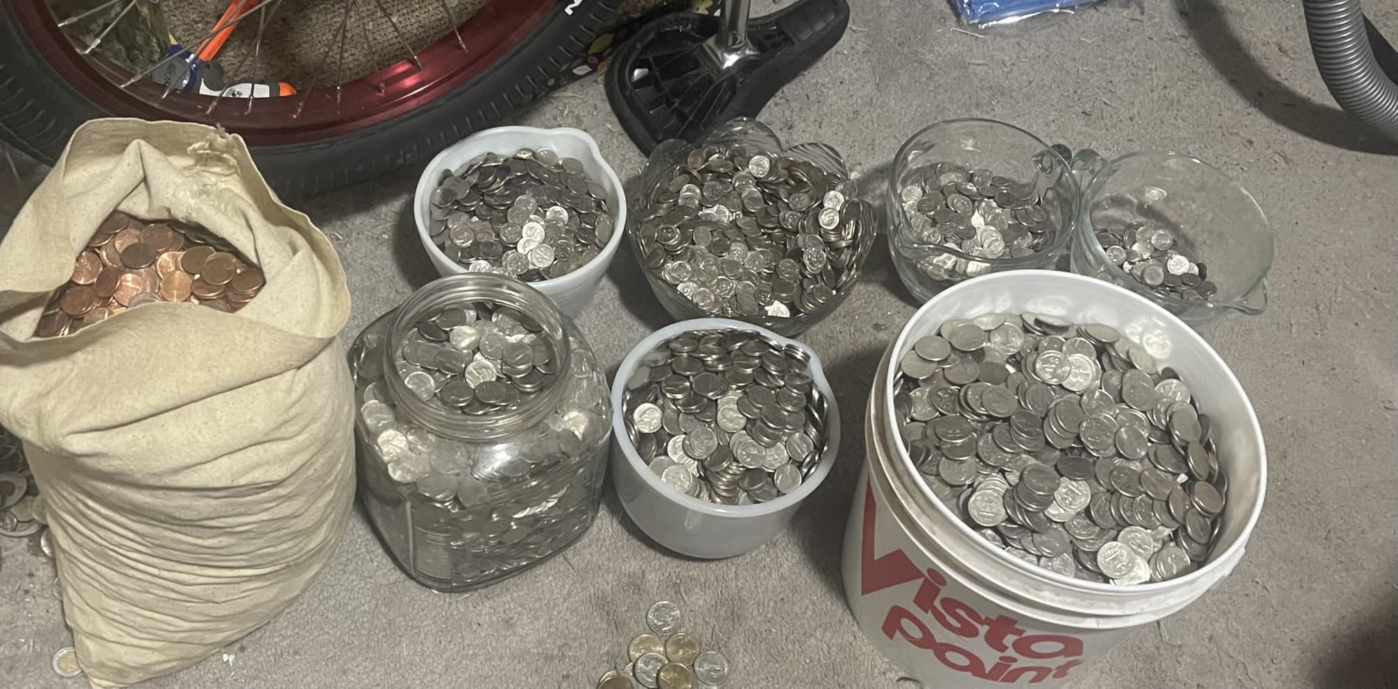 VEVOR Upgraded Coin Counter & Sorter, Coin Sorter and Wrapper Machine with Intuitive Display, Change Counter for USD Coins 1¢ 5¢ 10¢ 25¢ $1, Sorts up to 300 Coins/Min, with 5 Coin Tubes and 5 Trays customer photo 1
